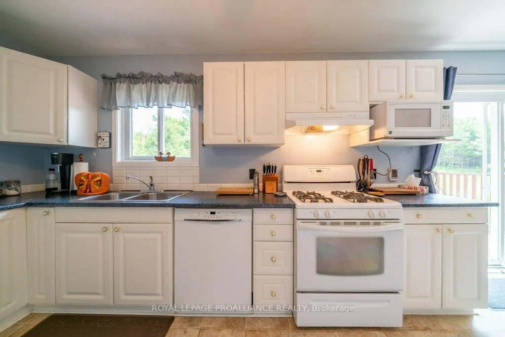 Photo 13 of 6008 Road 506, Frontenac, Frontenac North — HOMEH