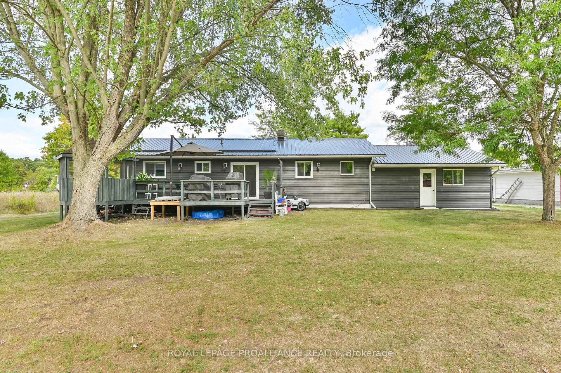 Photo 3 of 538 Metcalf Street, Tweed, Tweed (Village) — HOMEH