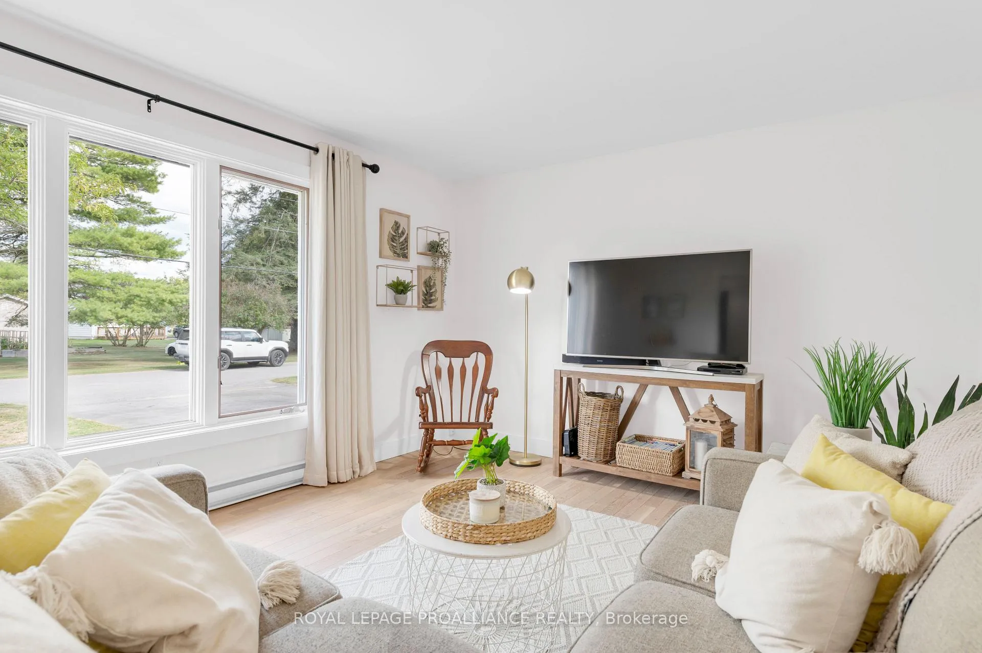 Photo 6 of 538 Metcalf Street, Tweed, Tweed (Village) — HOMEH