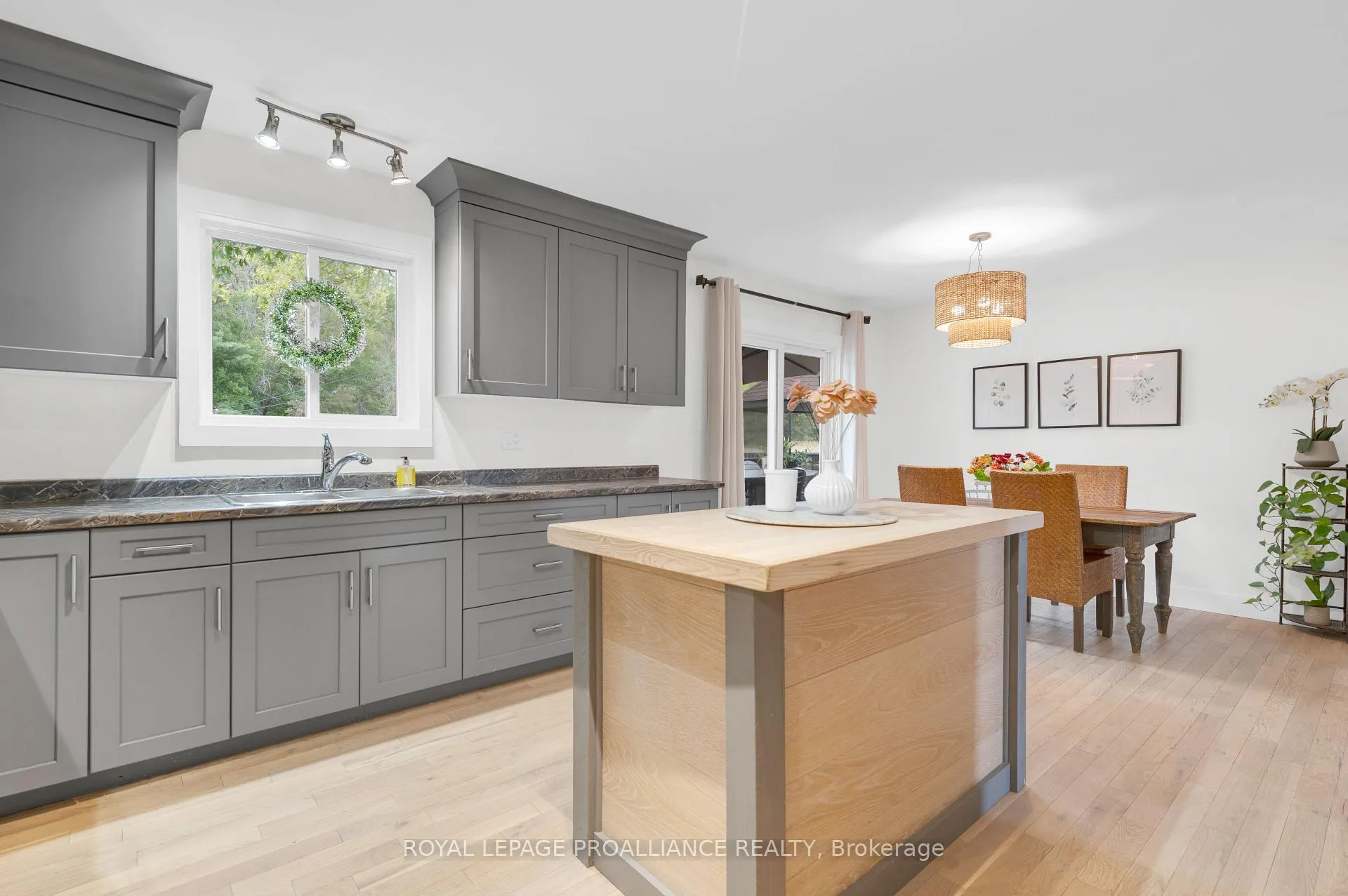 Photo 15 of 538 Metcalf Street, Tweed, Tweed (Village) — HOMEH