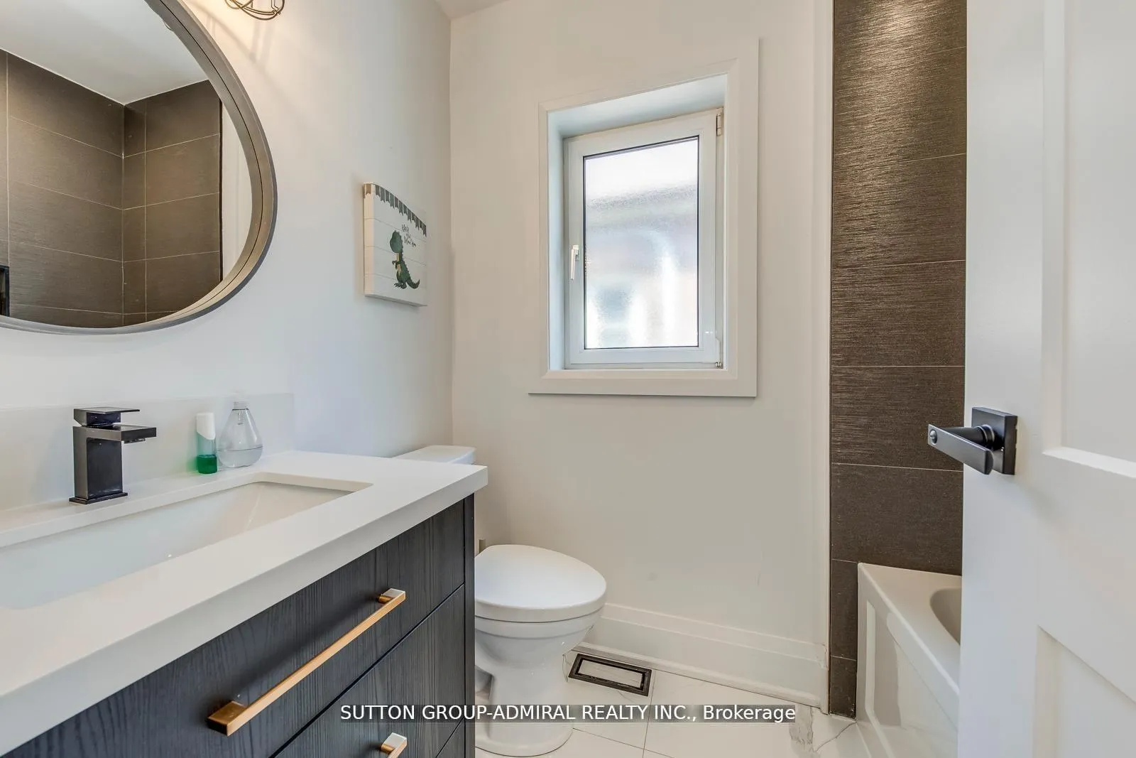 Photo 21 of 93 Soudan Avenue, Toronto, Mount Pleasant West — HOMEH
