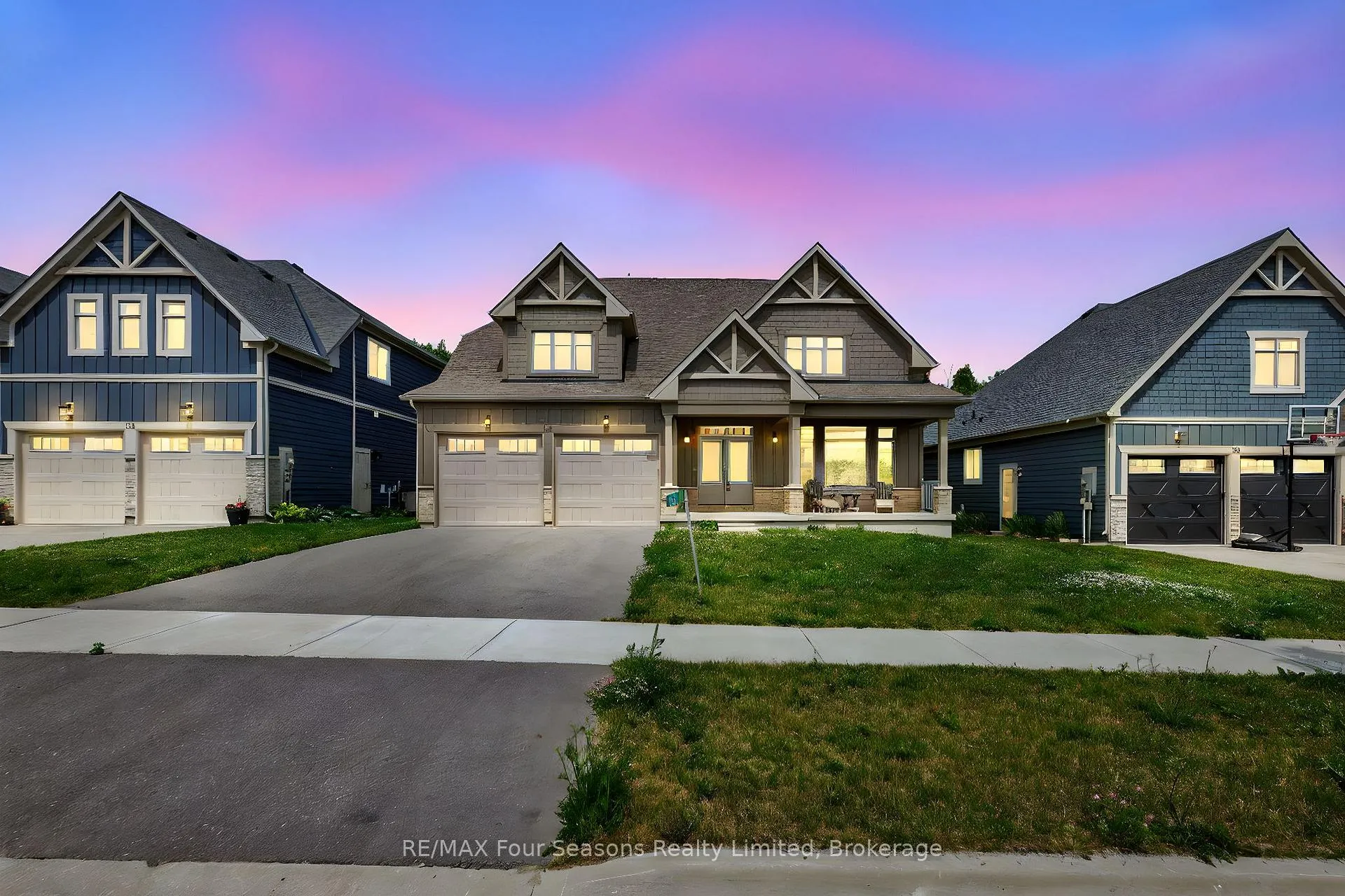 Photo 1 of 116 Springside Crescent, Blue Mountains — HOMEH