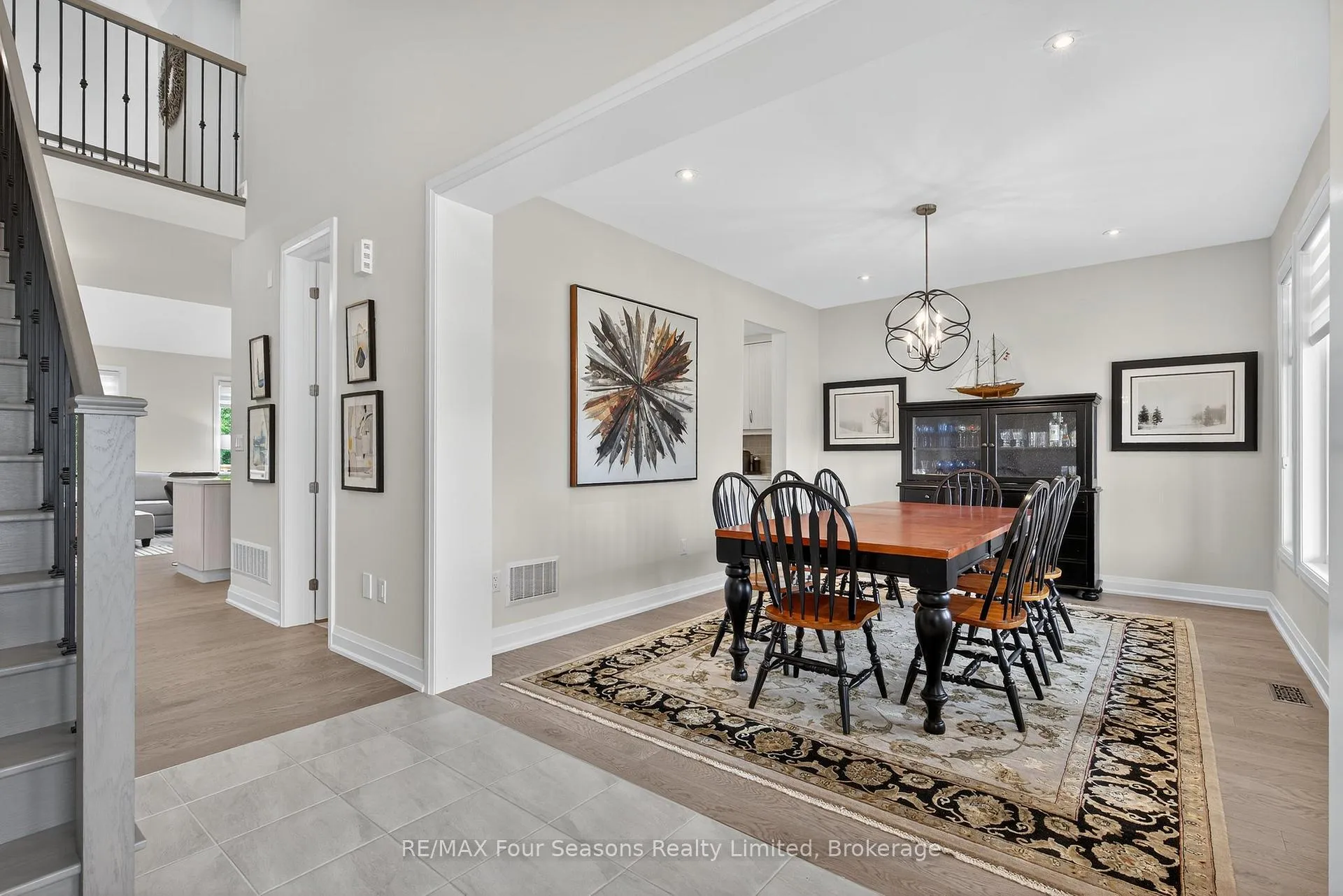Photo 4 of 116 Springside Crescent, Blue Mountains — HOMEH