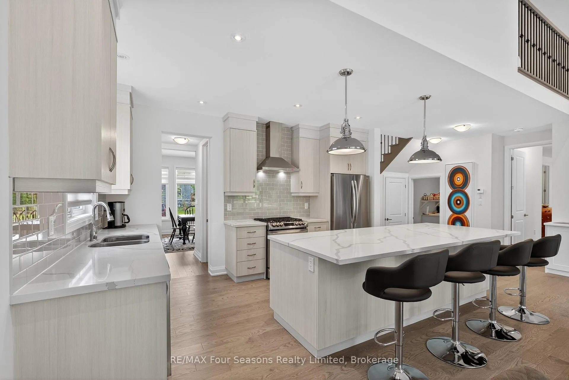Photo 10 of 116 Springside Crescent, Blue Mountains — HOMEH