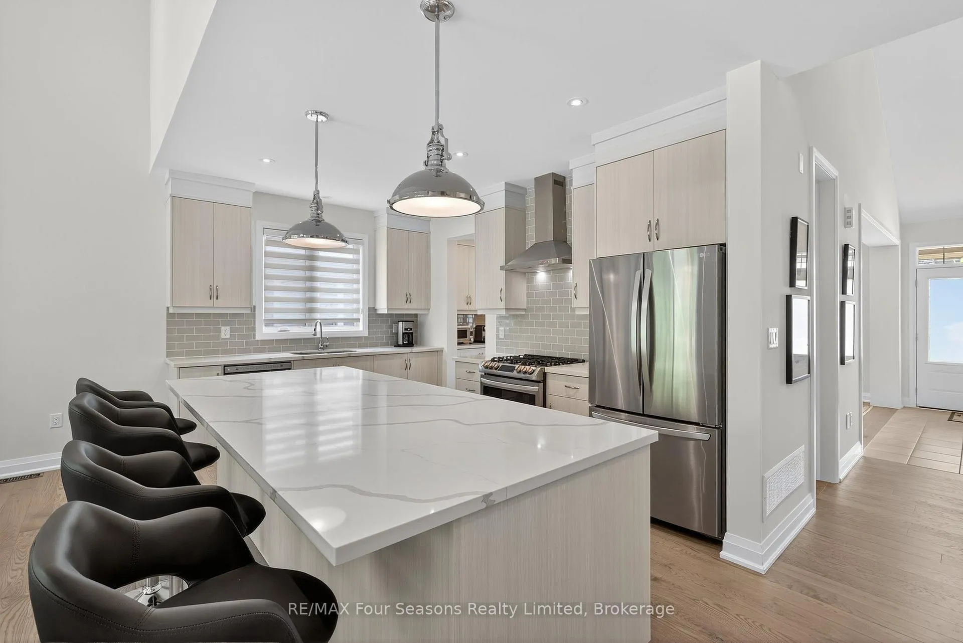 Photo 12 of 116 Springside Crescent, Blue Mountains — HOMEH