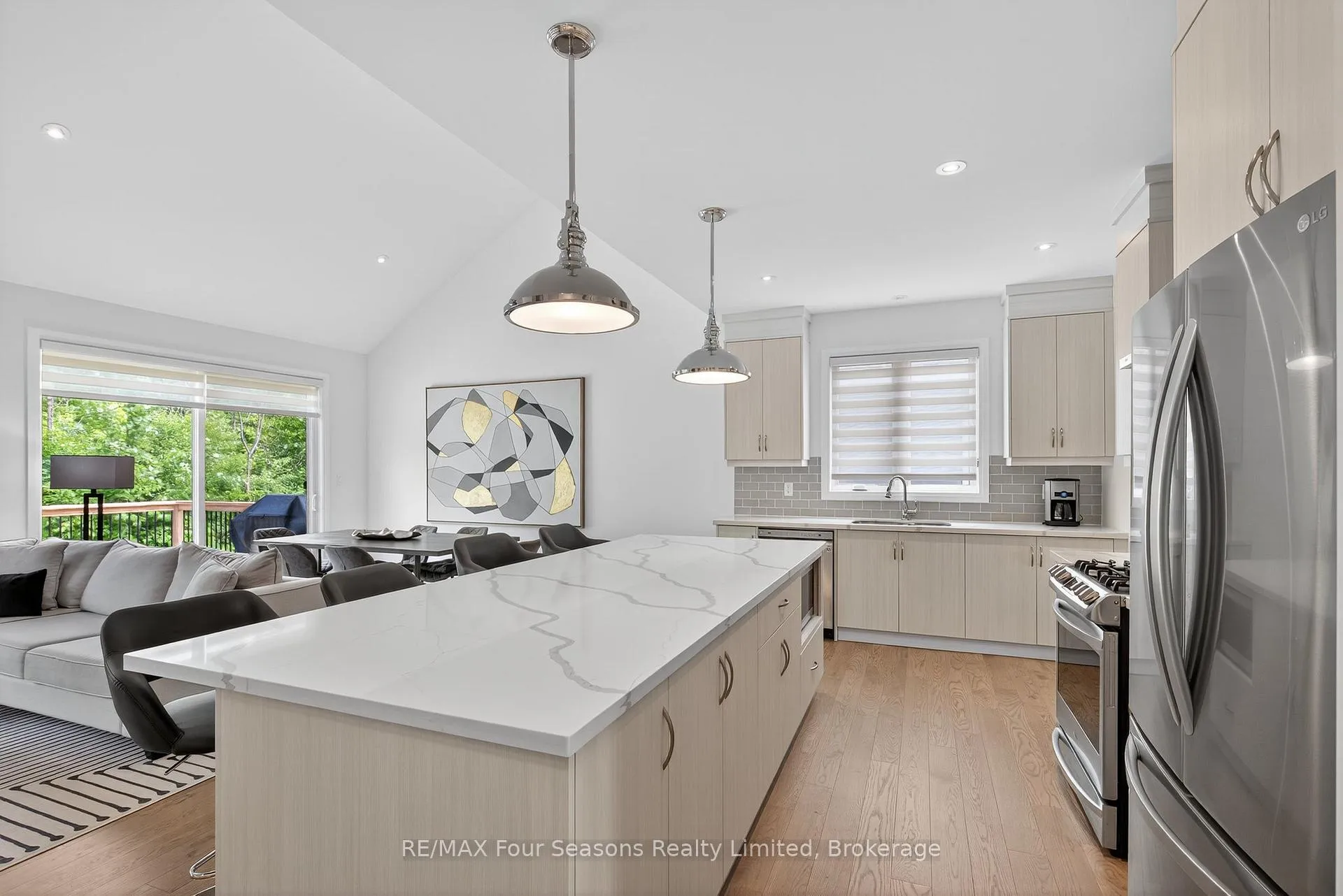 Photo 14 of 116 Springside Crescent, Blue Mountains — HOMEH