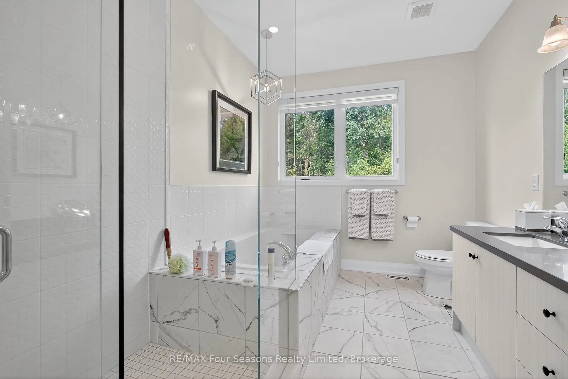 Photo 30 of 116 Springside Crescent, Blue Mountains — HOMEH