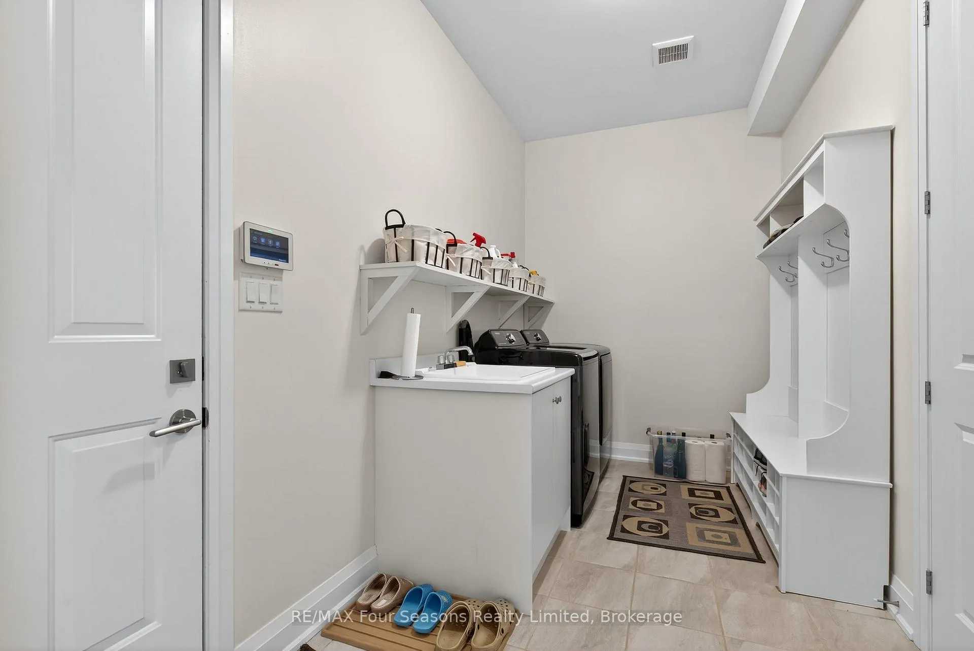 Photo 33 of 116 Springside Crescent, Blue Mountains — HOMEH