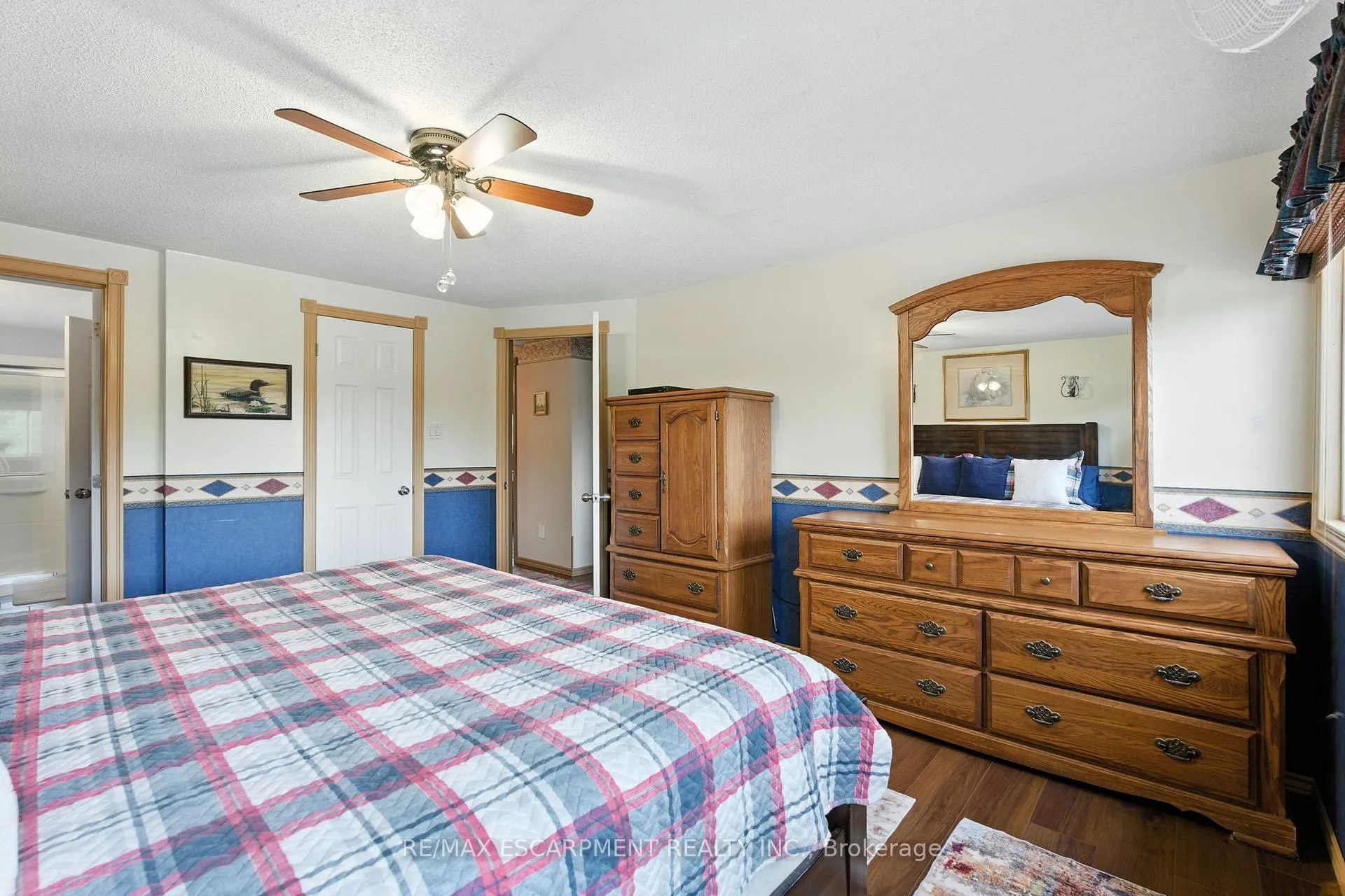 Photo 20 of 2194 Silverbirch Court, Burlington, Headon — HOMEH