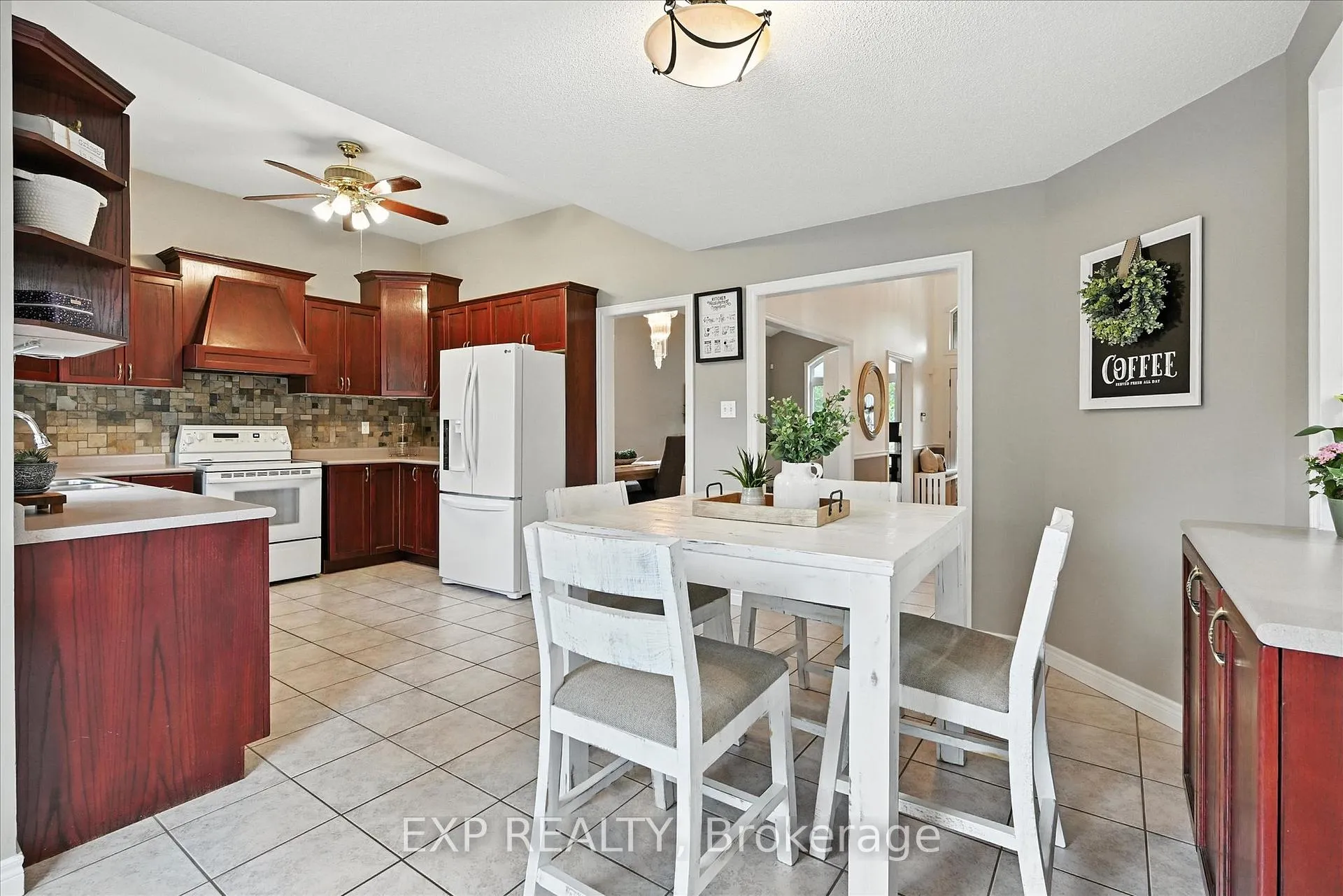 Photo 11 of 30 Baker Road S, Grimsby, Grimsby East — HOMEH