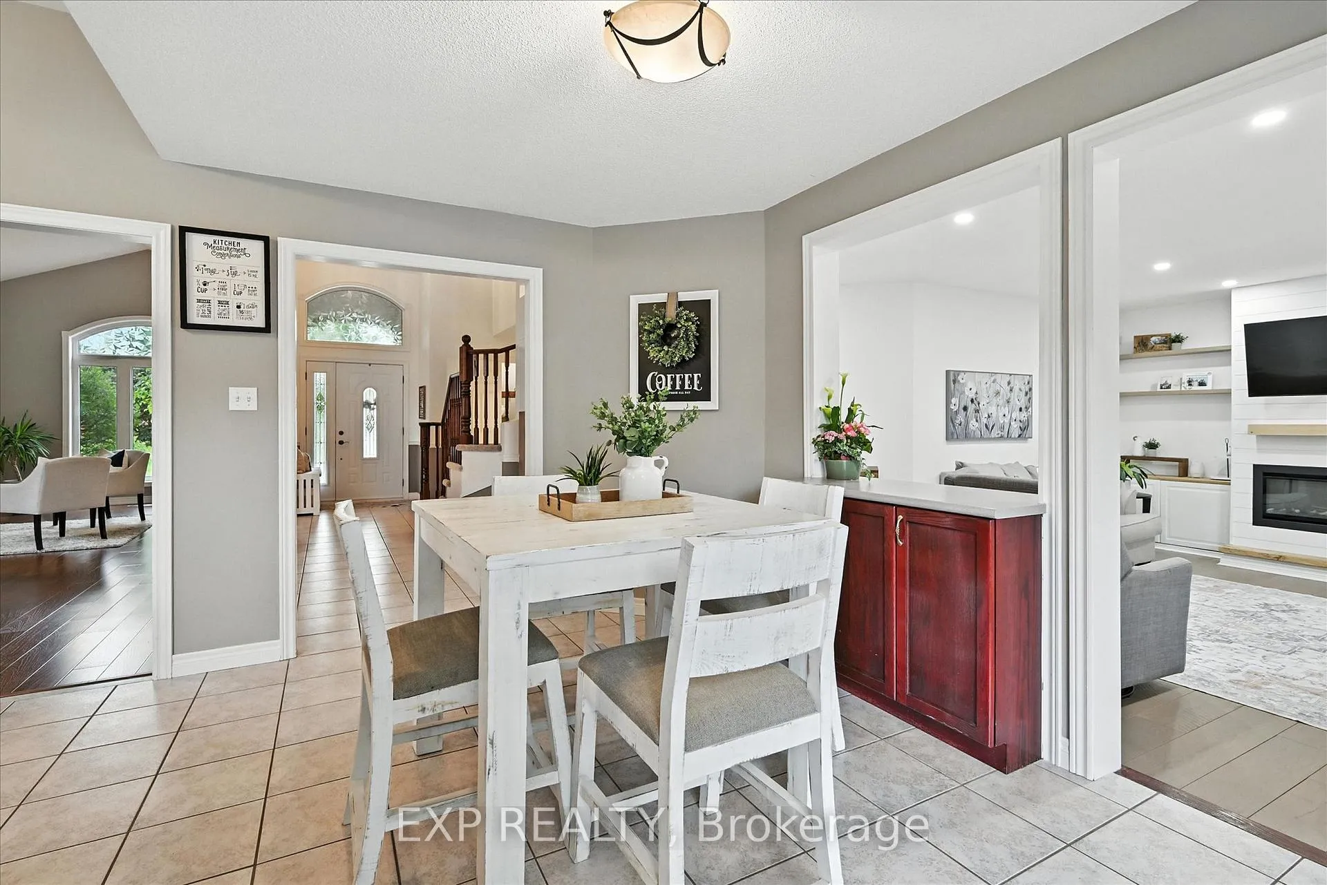 Photo 12 of 30 Baker Road S, Grimsby, Grimsby East — HOMEH