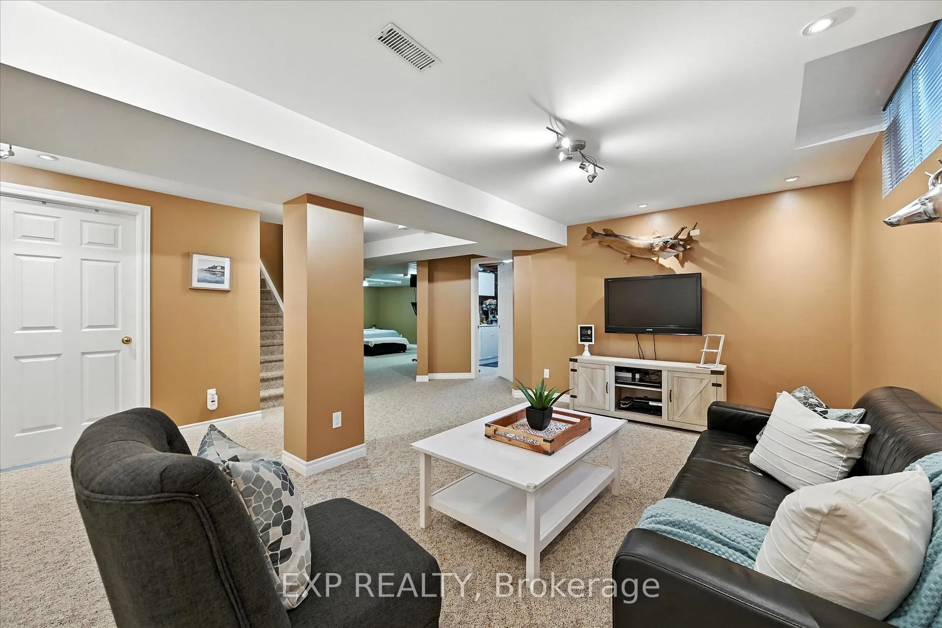 Photo 31 of 30 Baker Road S, Grimsby, Grimsby East — HOMEH