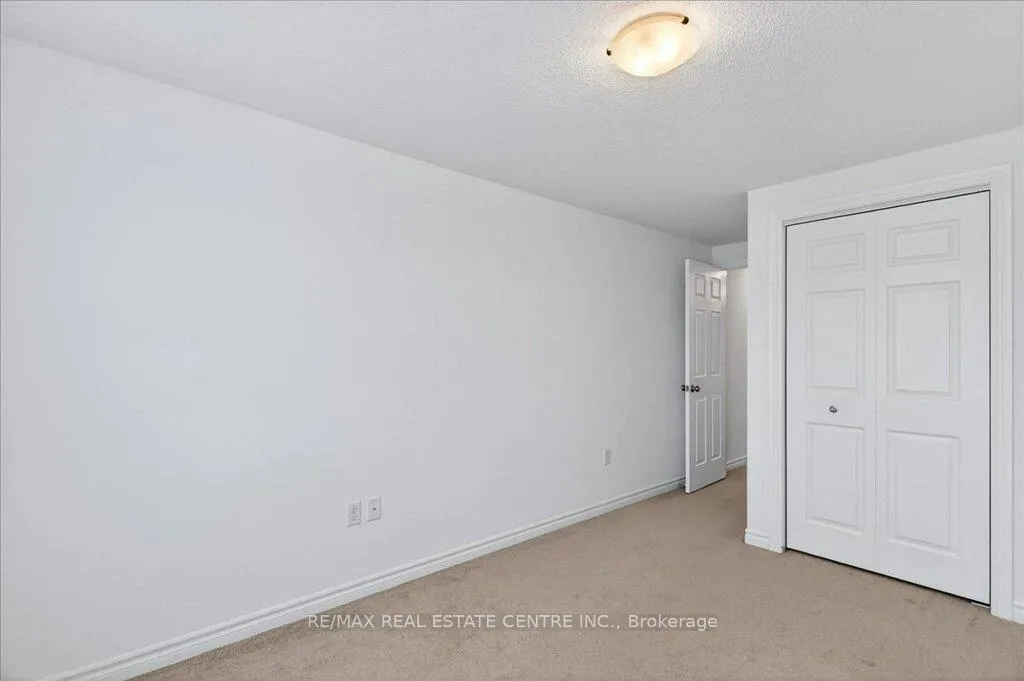 Photo 694 of 100 Mussen Street, Guelph, Victoria North — HOMEH