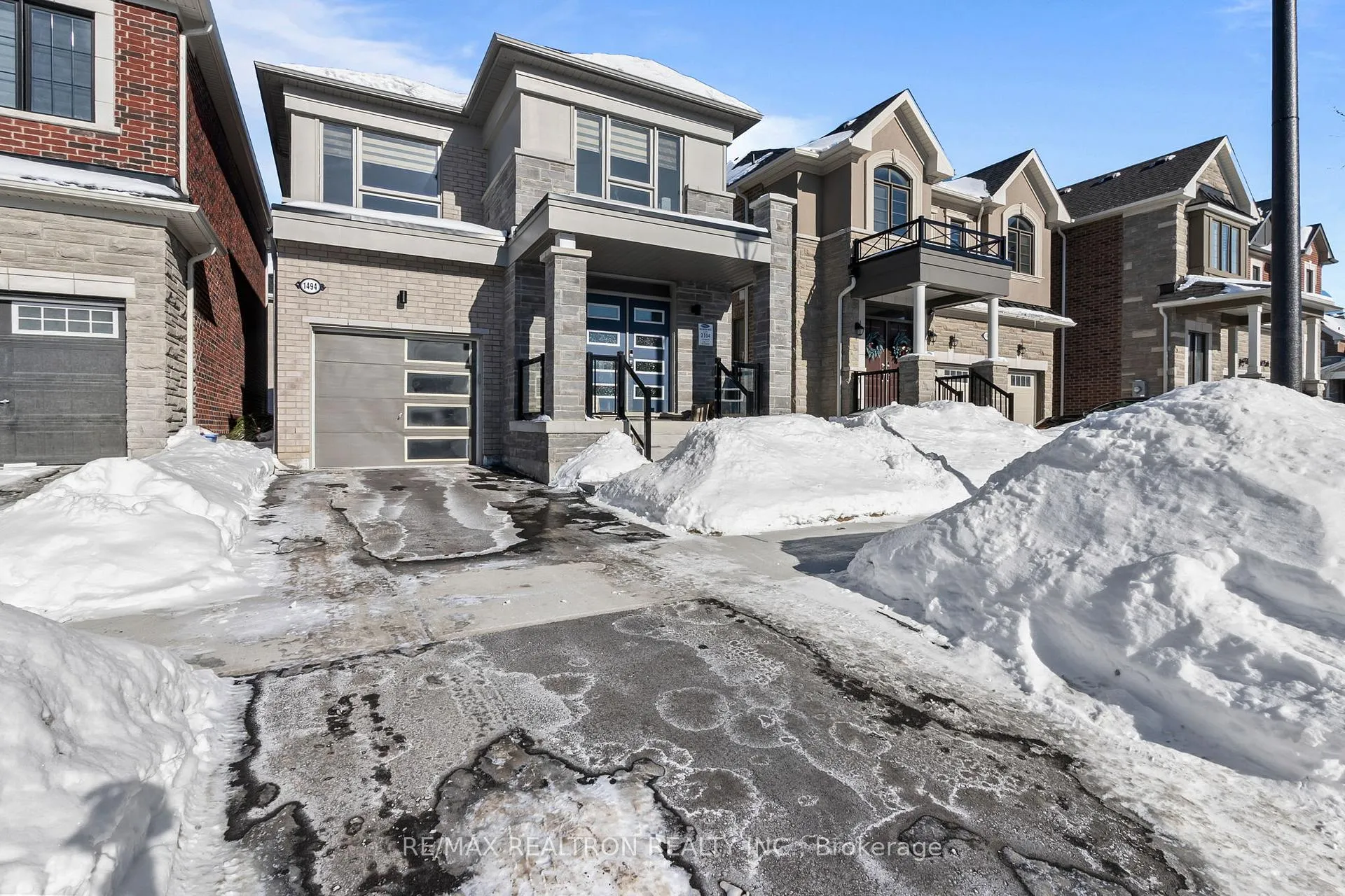 Photo 1 of 1494 Hawktail Path, Pickering, Rural Pickering — HOMEH