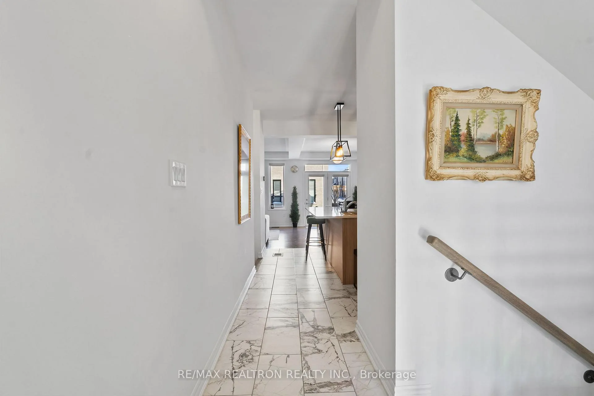Photo 5 of 1494 Hawktail Path, Pickering, Rural Pickering — HOMEH