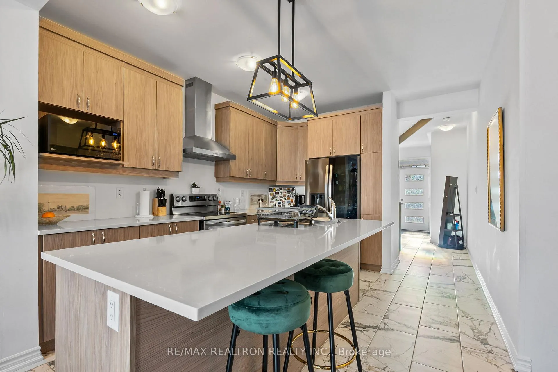 Photo 7 of 1494 Hawktail Path, Pickering, Rural Pickering — HOMEH