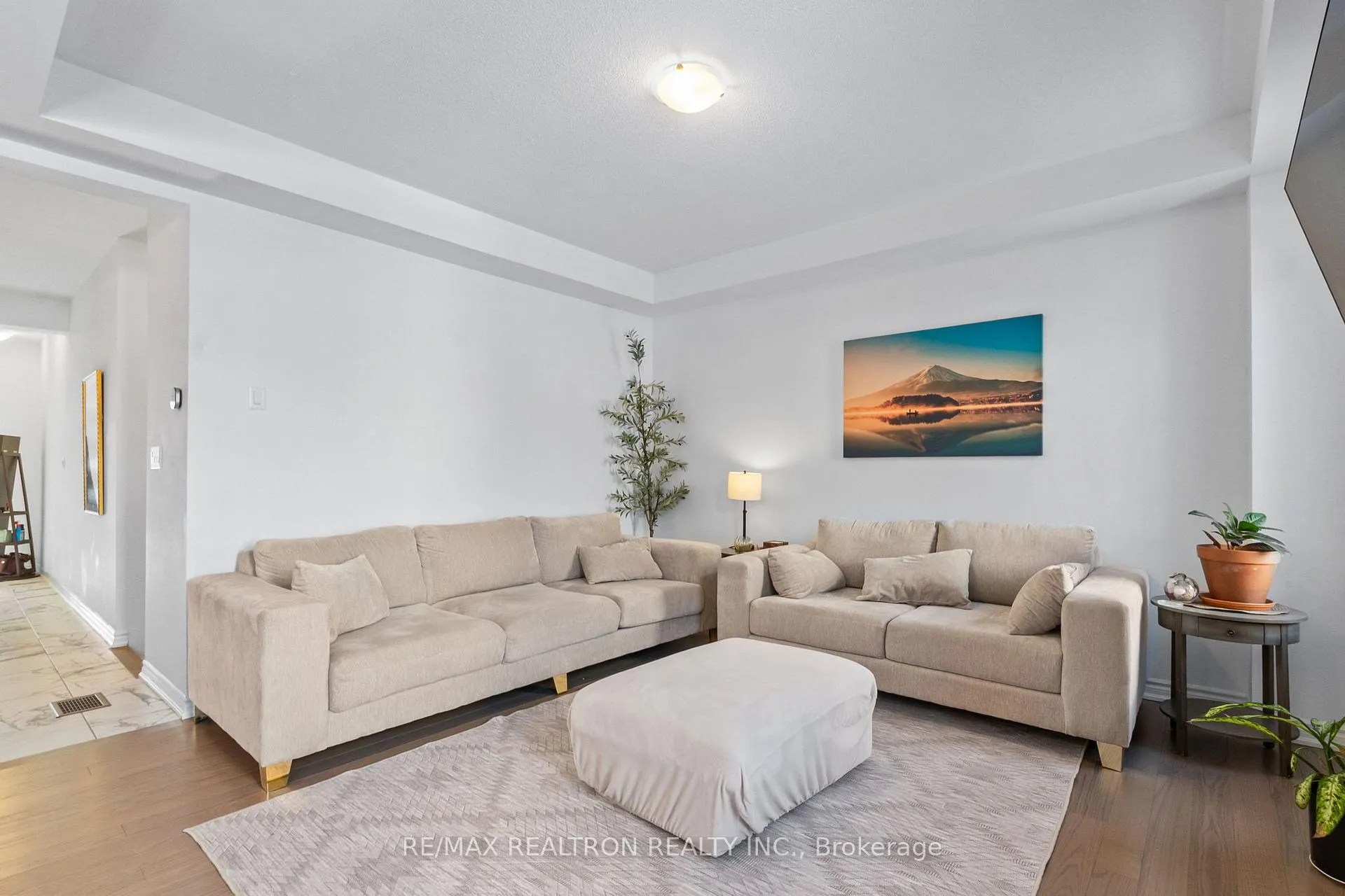 Photo 11 of 1494 Hawktail Path, Pickering, Rural Pickering — HOMEH