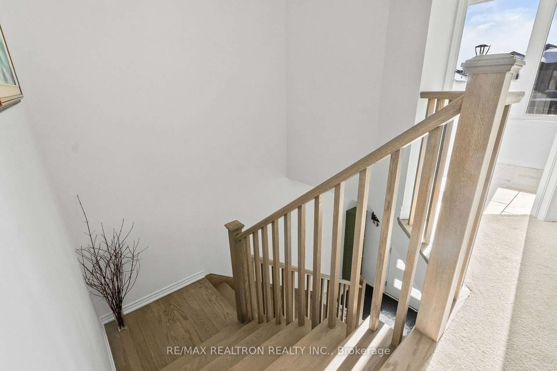 Photo 17 of 1494 Hawktail Path, Pickering, Rural Pickering — HOMEH