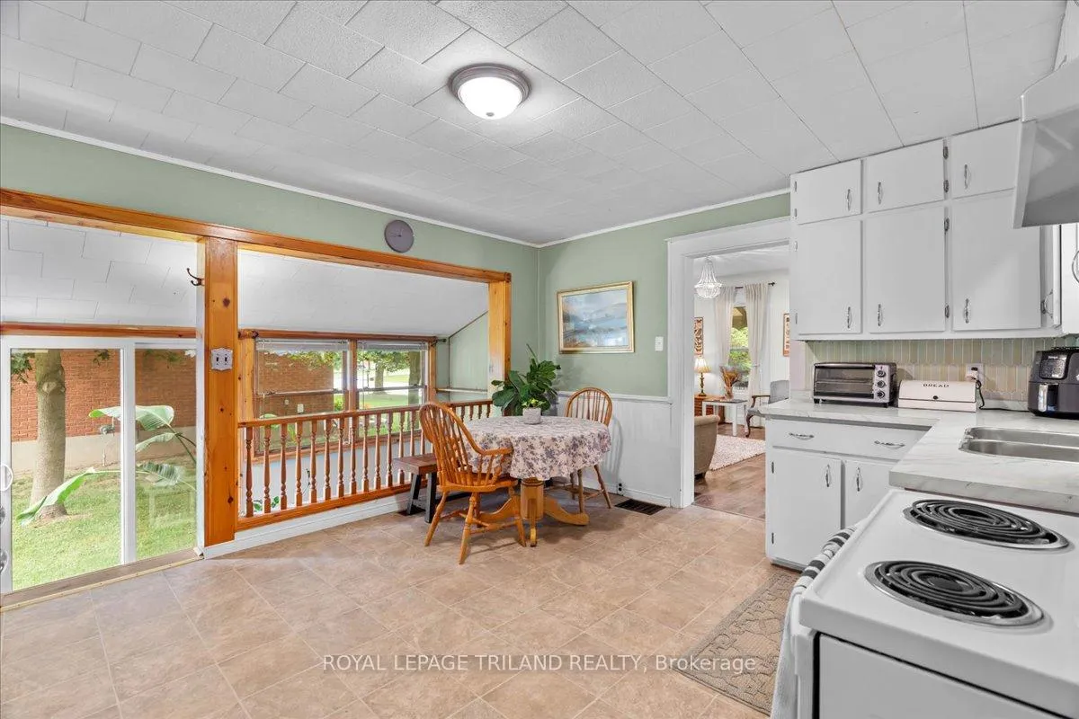 Photo 11 of 31 Carrall Street, St. Marys — HOMEH