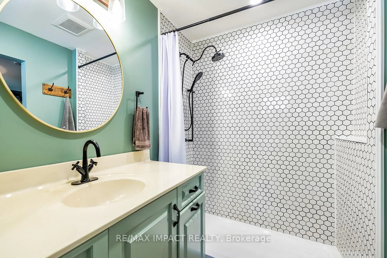 Photo 10 of 17660 Telephone Road, Quinte West, Murray Ward — HOMEH