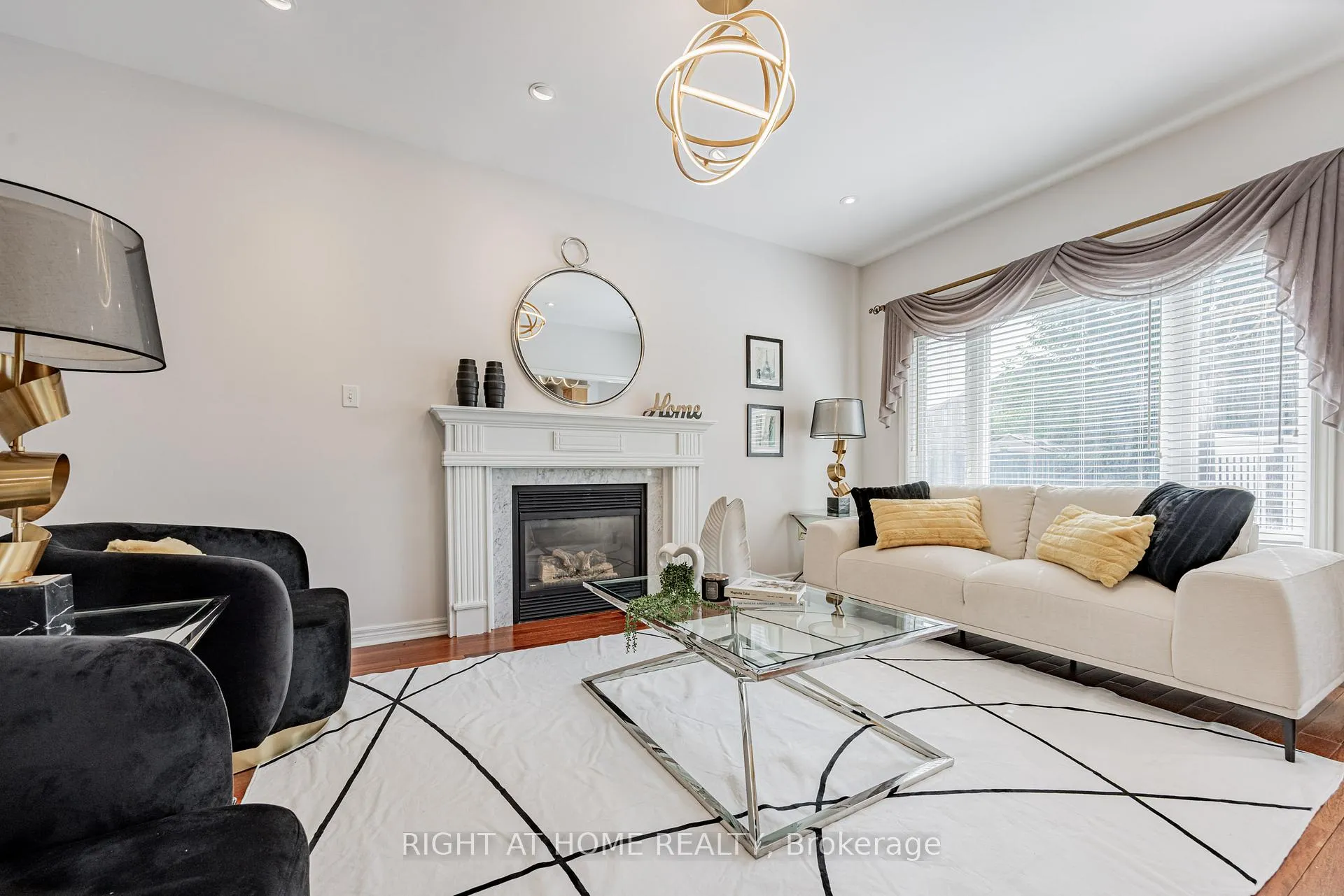 Photo 14 of 122 Annina Crescent, Markham, Village Green-South Unionville — HOMEH
