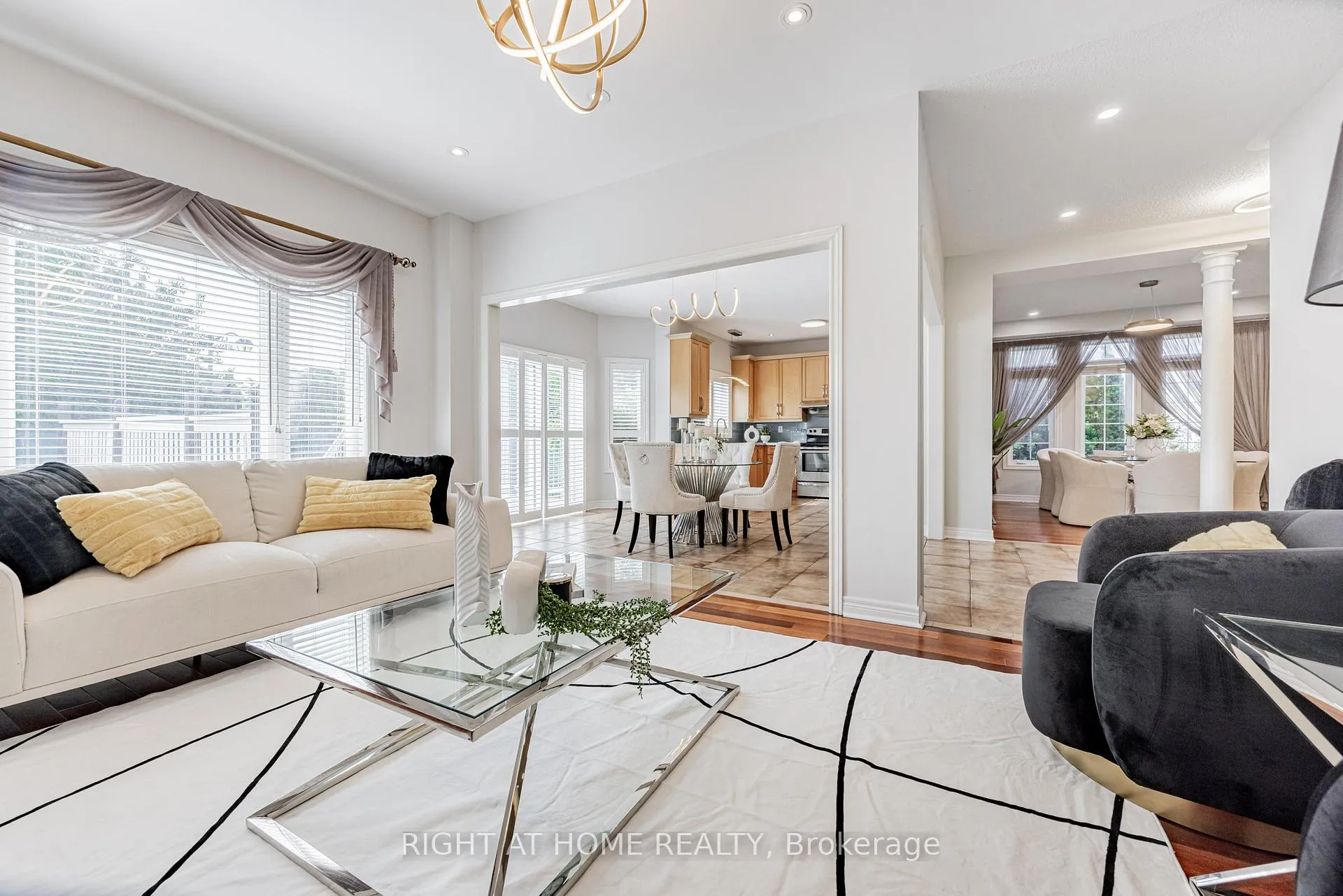 Photo 15 of 122 Annina Crescent, Markham, Village Green-South Unionville — HOMEH
