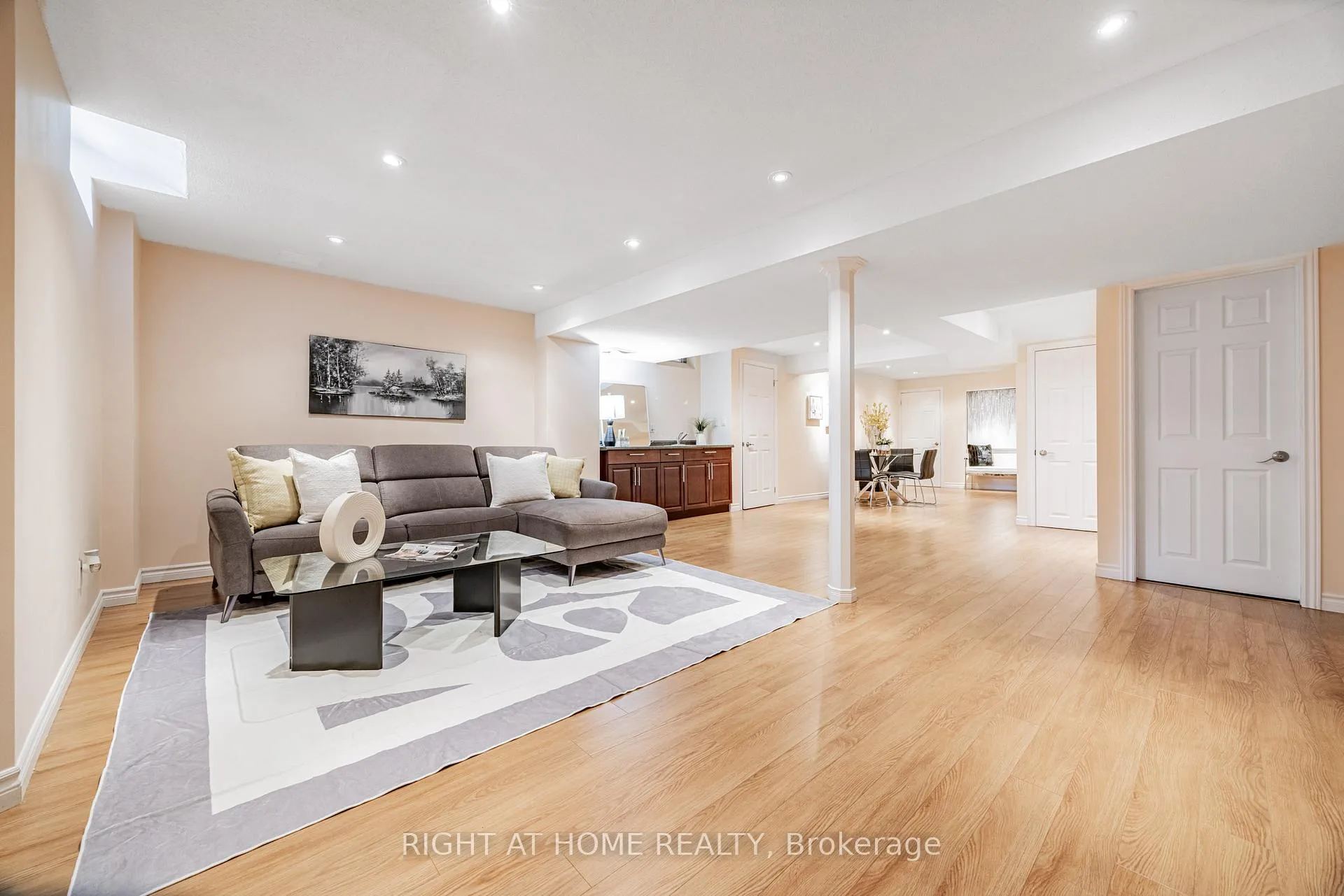 Photo 33 of 122 Annina Crescent, Markham, Village Green-South Unionville — HOMEH