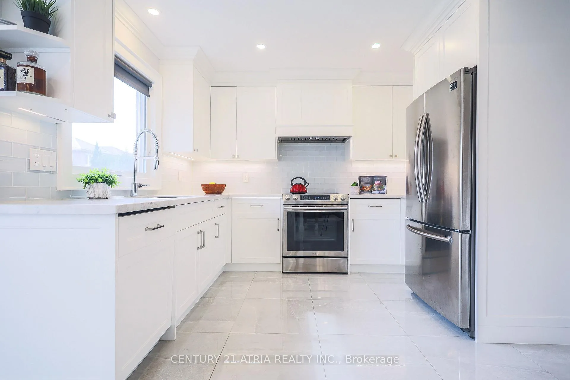 Photo 11 of 36 Dorothy Britton Drive, Markham, Middlefield — HOMEH