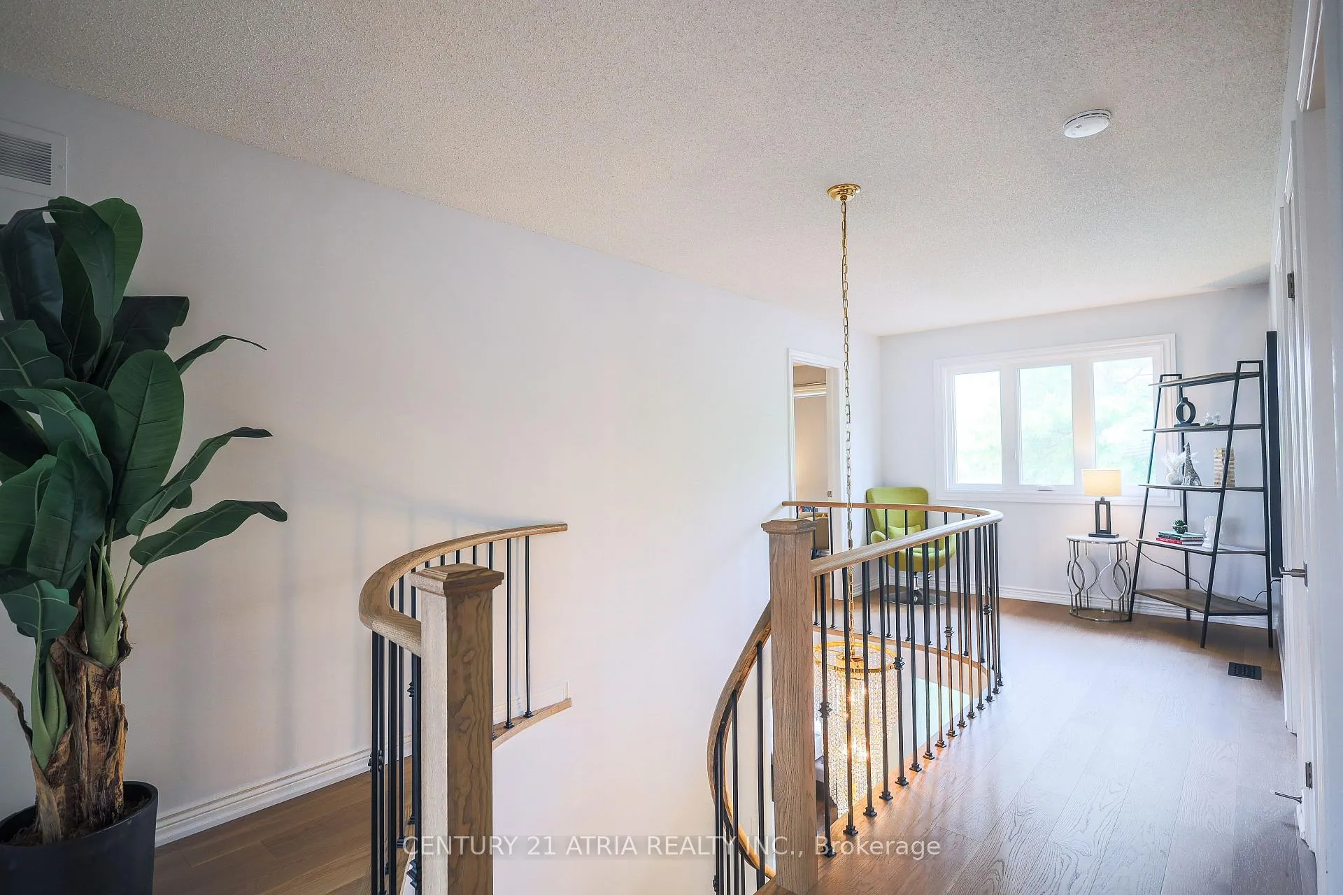 Photo 18 of 36 Dorothy Britton Drive, Markham, Middlefield — HOMEH