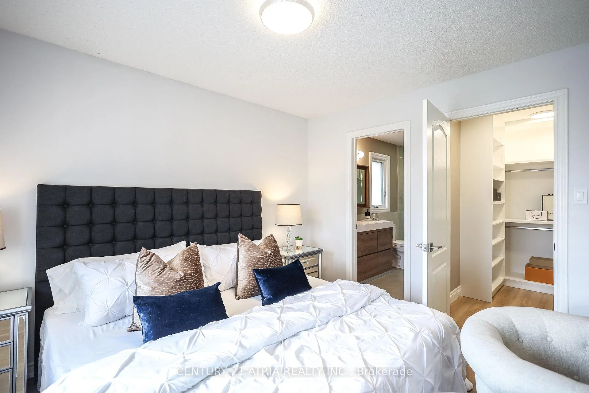 Photo 22 of 36 Dorothy Britton Drive, Markham, Middlefield — HOMEH
