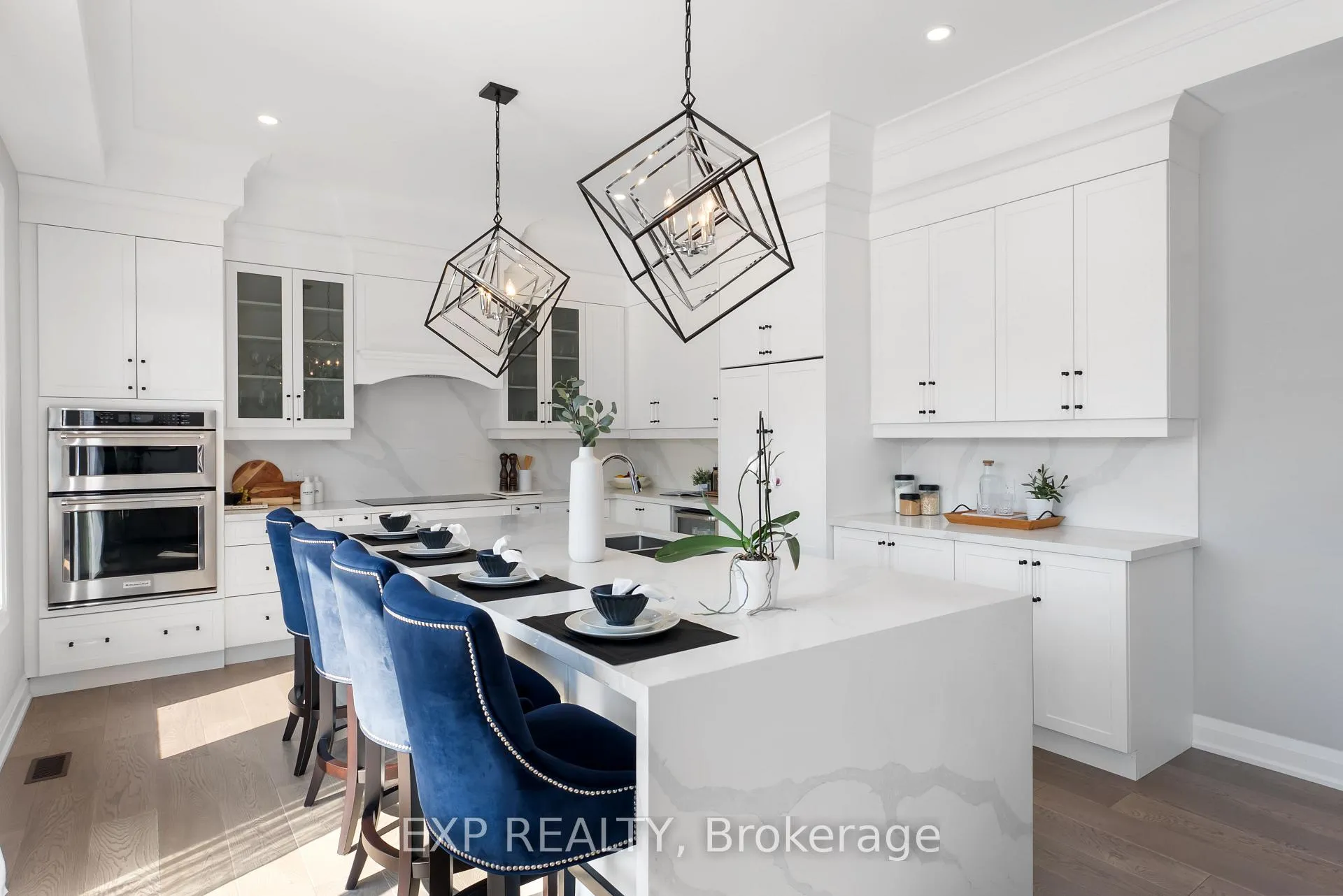 Photo 12 of 63 Charles Tilley Crescent, Clarington, Rural Clarington — HOMEH