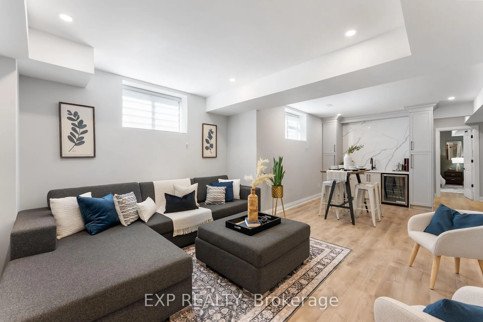 Photo 34 of 63 Charles Tilley Crescent, Clarington, Rural Clarington — HOMEH