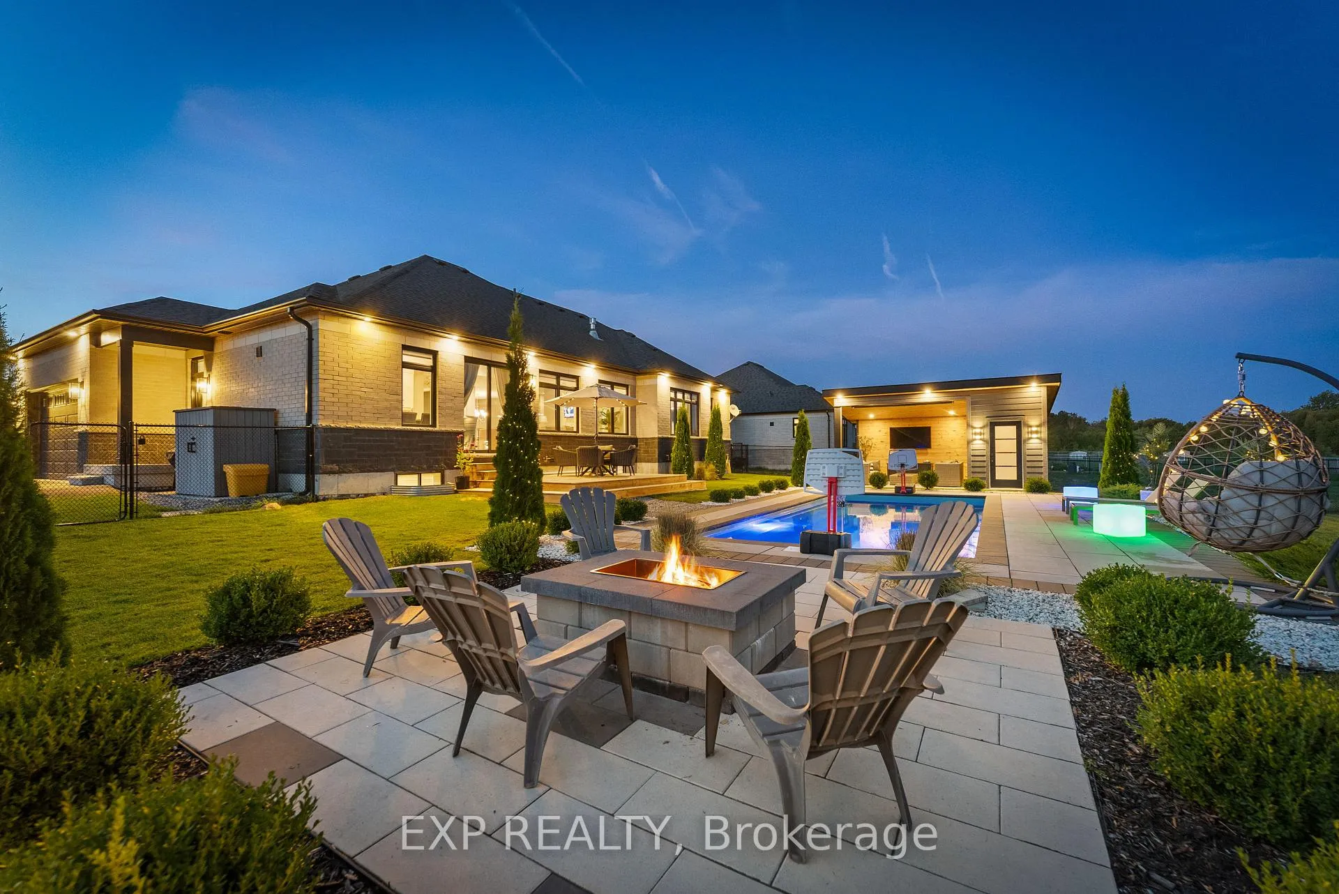 Photo 45 of 63 Charles Tilley Crescent, Clarington, Rural Clarington — HOMEH