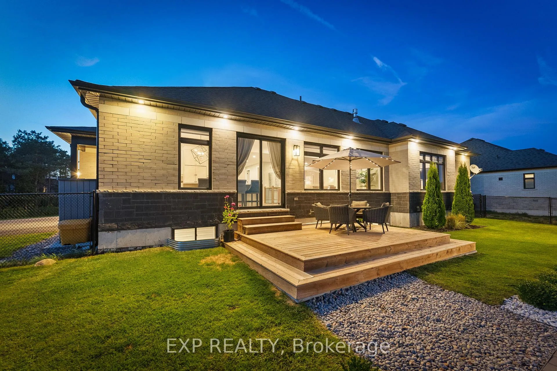 Photo 47 of 63 Charles Tilley Crescent, Clarington, Rural Clarington — HOMEH
