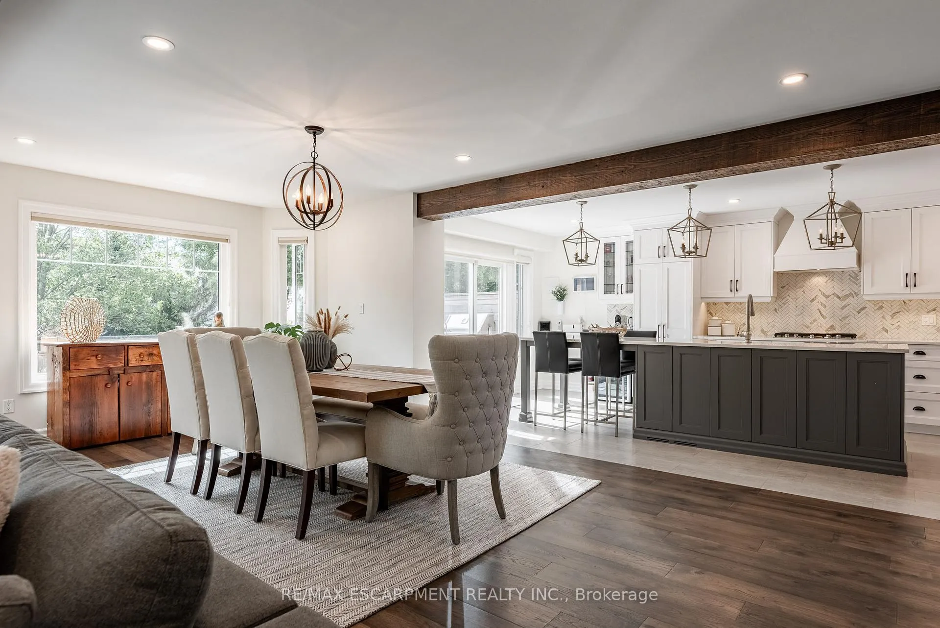Photo 12 of 2130 Winding Way, Burlington, Headon — HOMEH