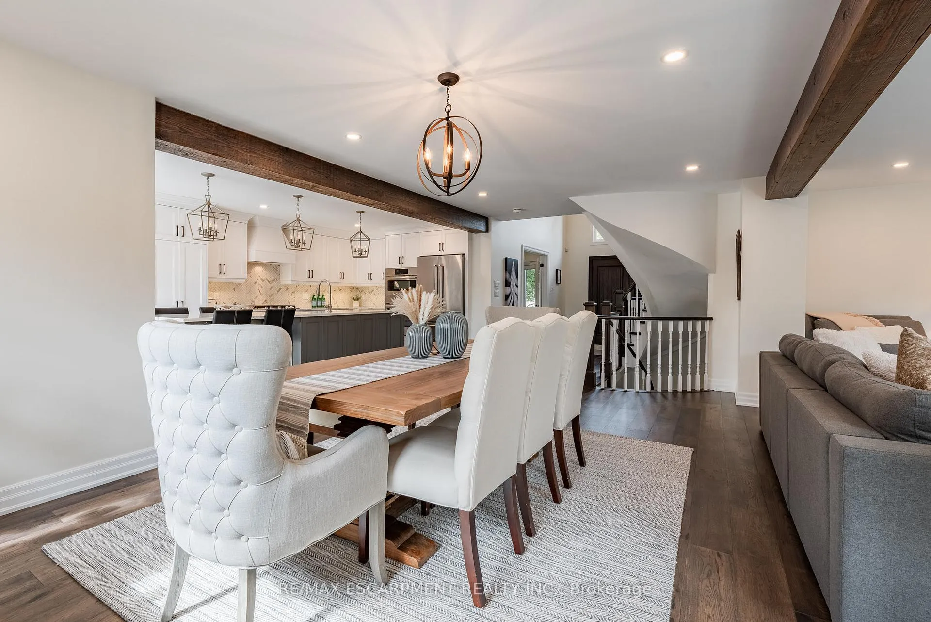Photo 13 of 2130 Winding Way, Burlington, Headon — HOMEH