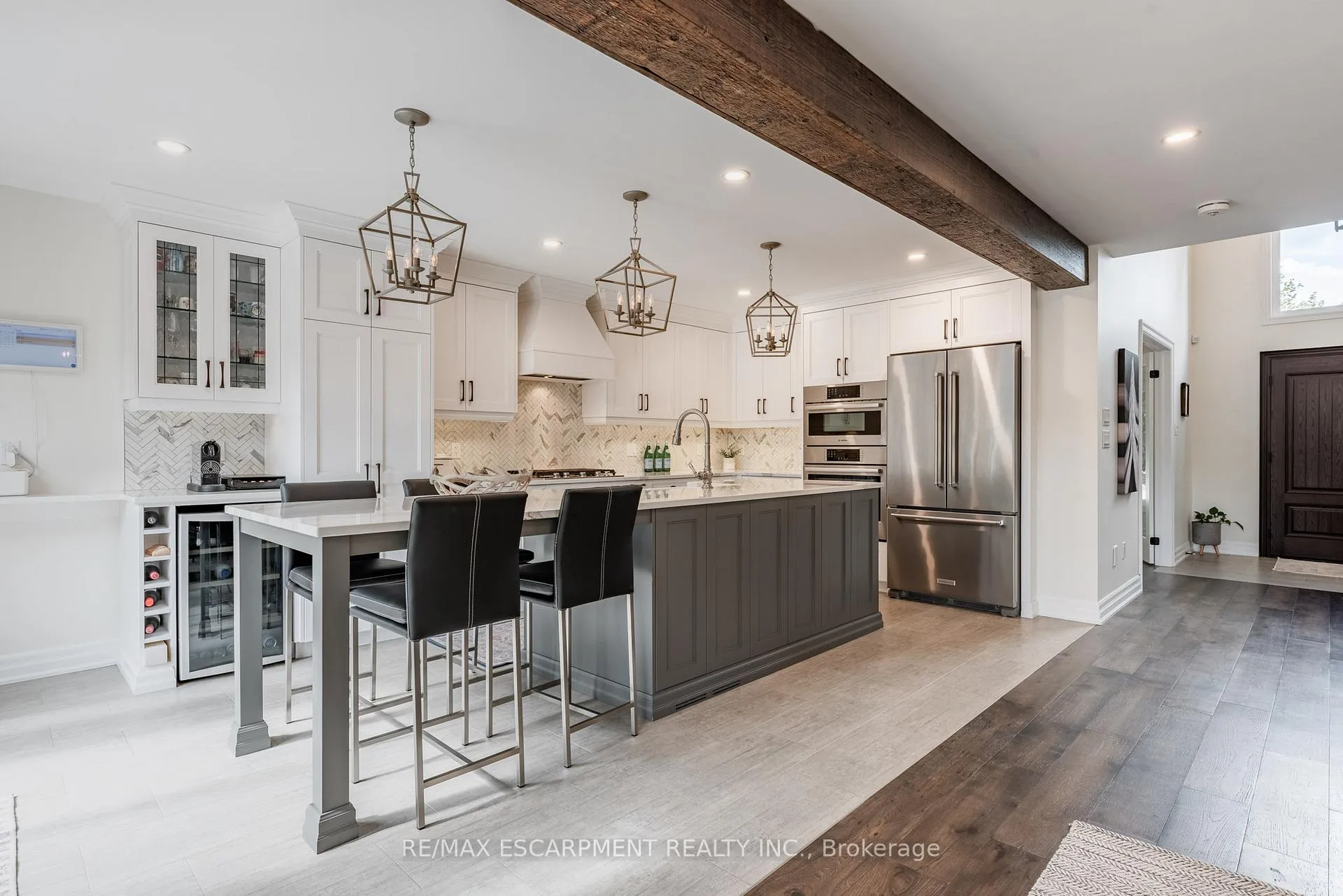 Photo 14 of 2130 Winding Way, Burlington, Headon — HOMEH