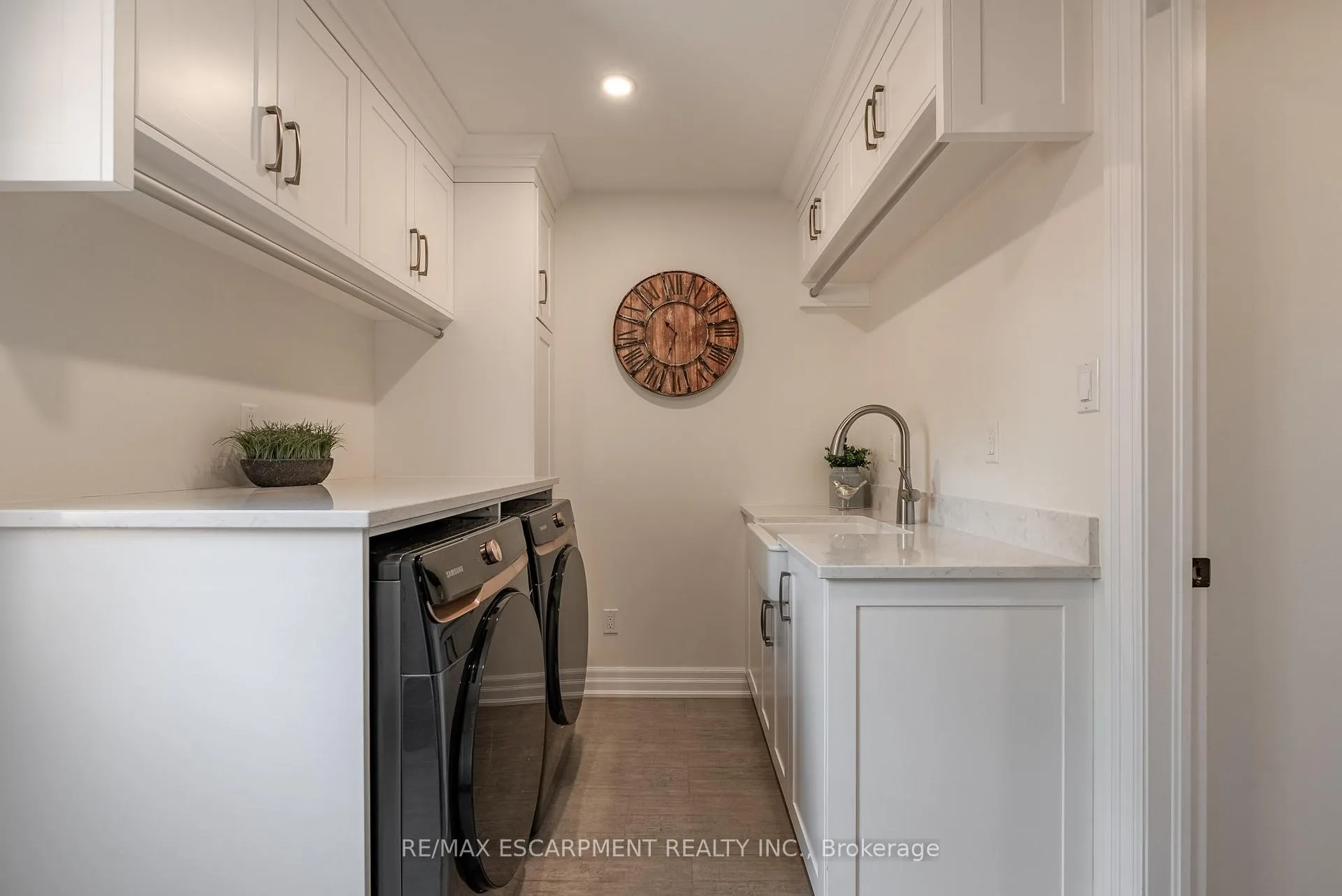 Photo 19 of 2130 Winding Way, Burlington, Headon — HOMEH