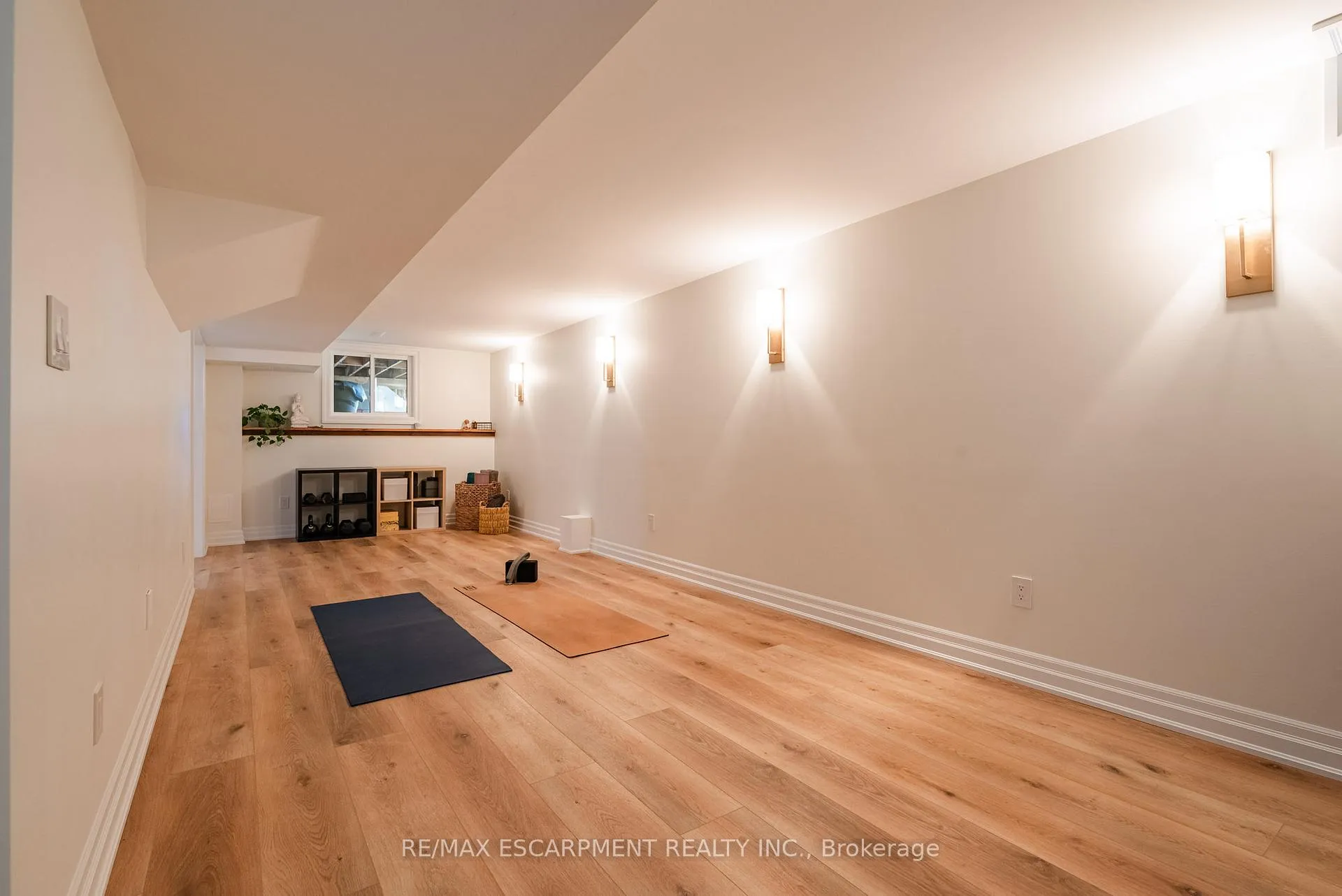 Photo 29 of 2130 Winding Way, Burlington, Headon — HOMEH