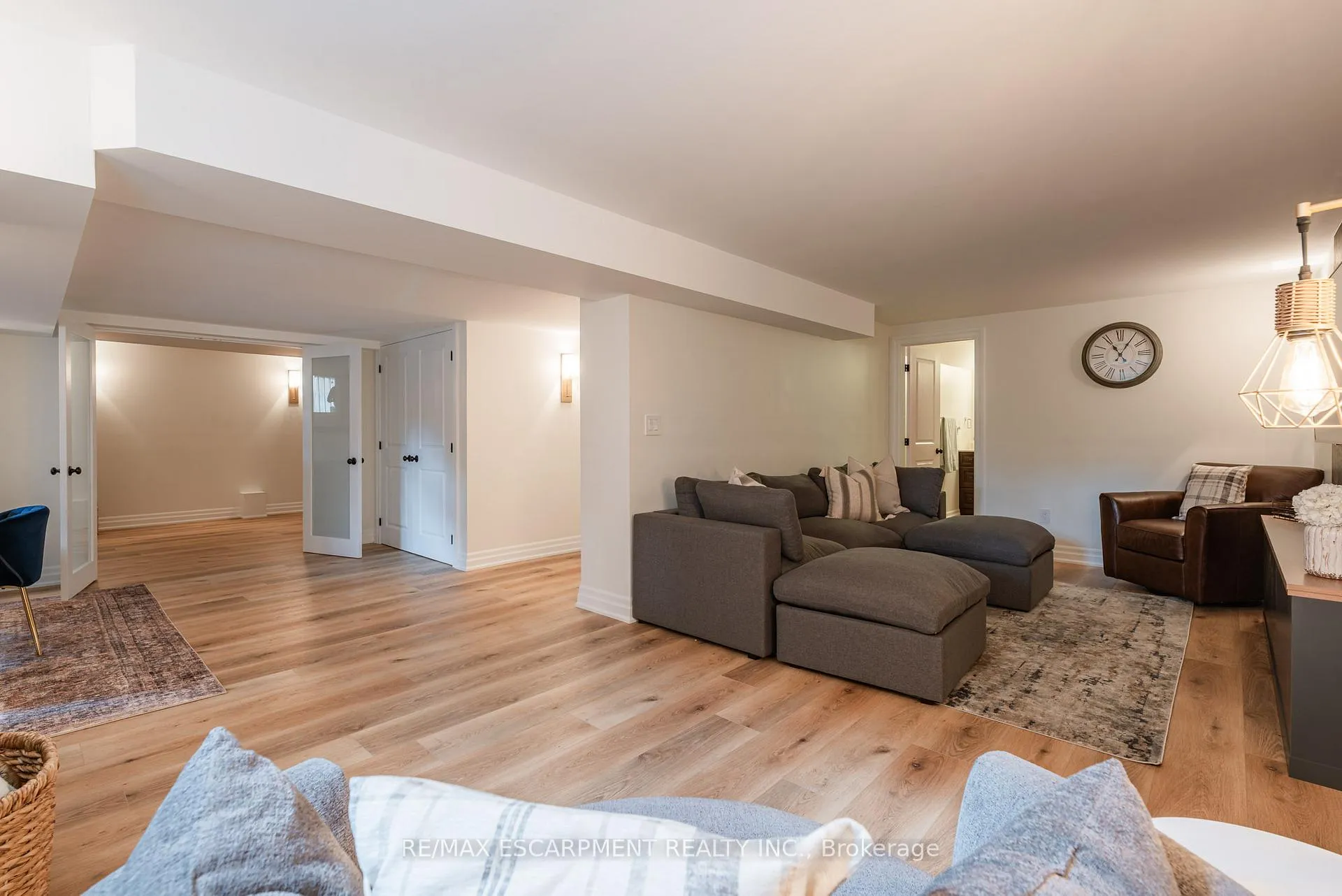 Photo 34 of 2130 Winding Way, Burlington, Headon — HOMEH