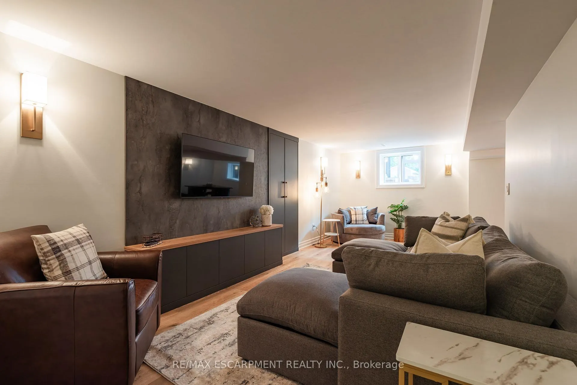 Photo 35 of 2130 Winding Way, Burlington, Headon — HOMEH