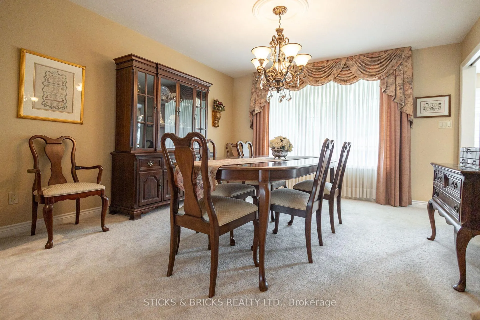 Photo 7 of 6032 Mountaingate Drive, Niagara Falls, Church's Lane — HOMEH