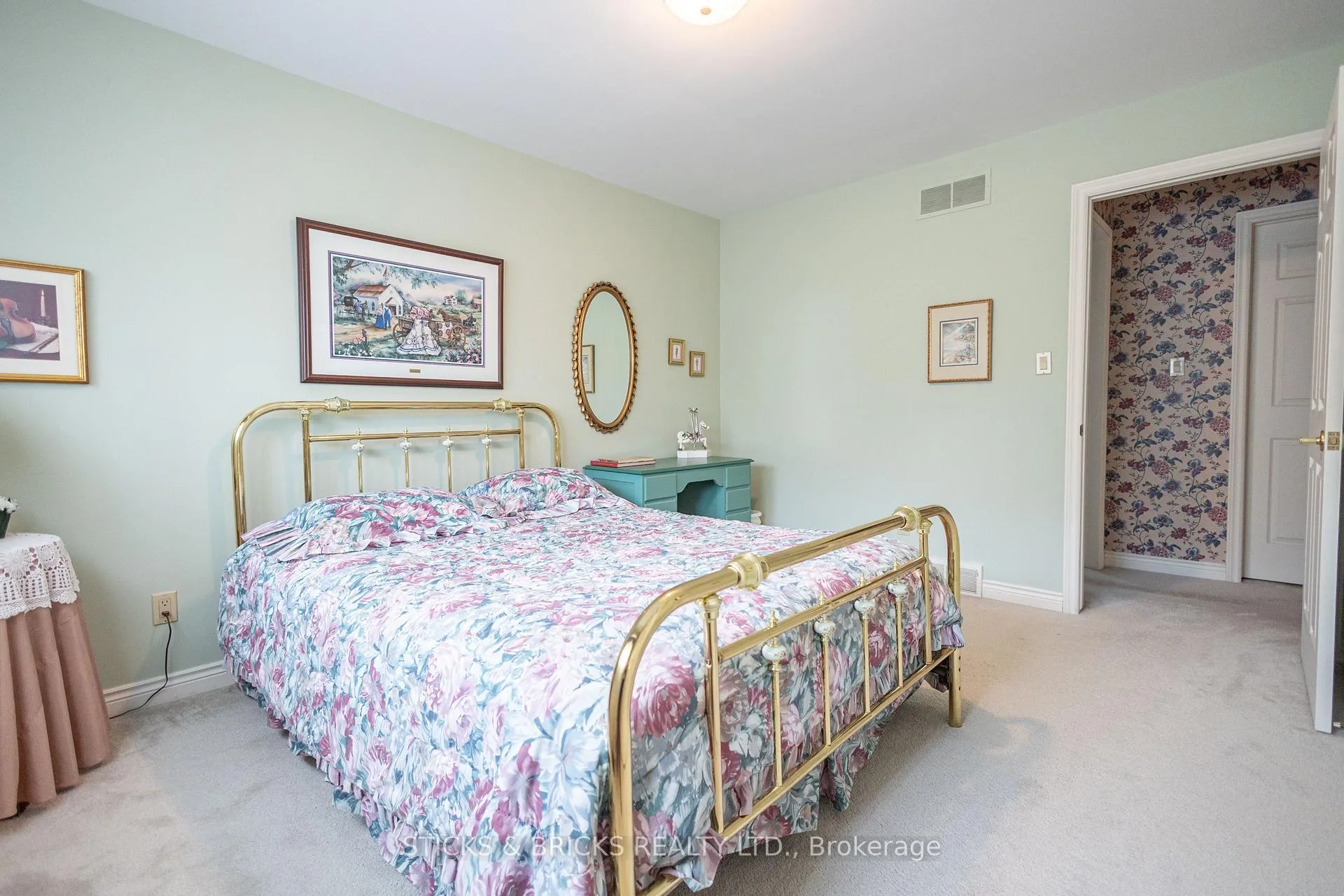 Photo 24 of 6032 Mountaingate Drive, Niagara Falls, Church's Lane — HOMEH