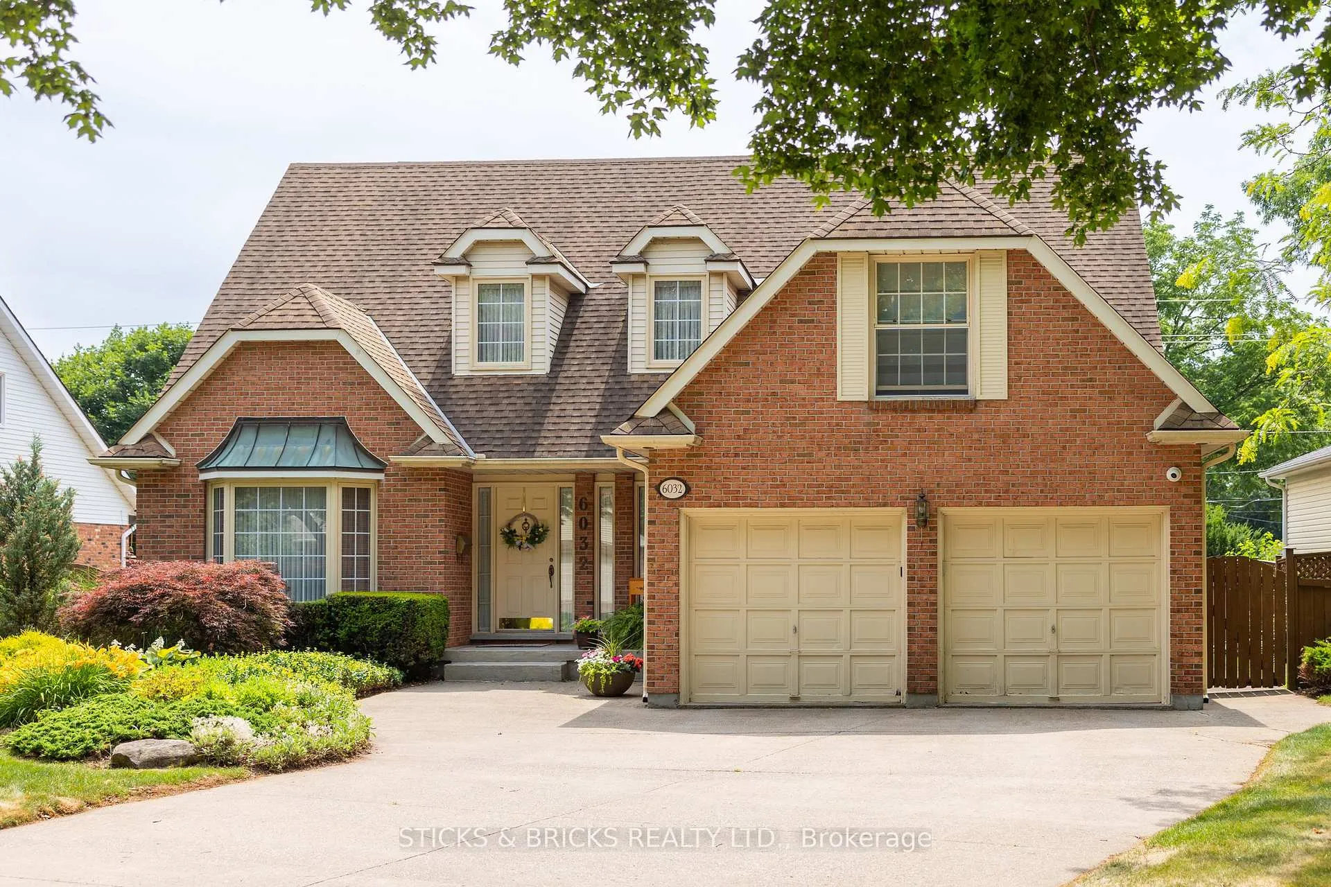Photo 40 of 6032 Mountaingate Drive, Niagara Falls, Church's Lane — HOMEH