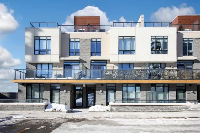 Front of Unit TH4, 1245 Bayly Street