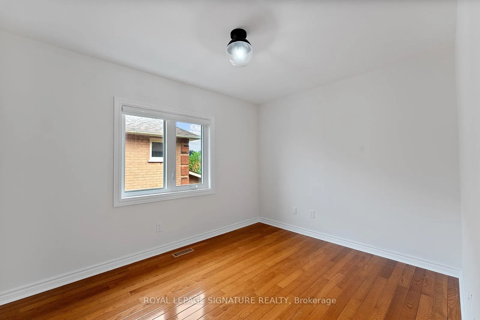 Photo 30 of 35 Mallory Avenue, Markham, Milliken Mills East — HOMEH