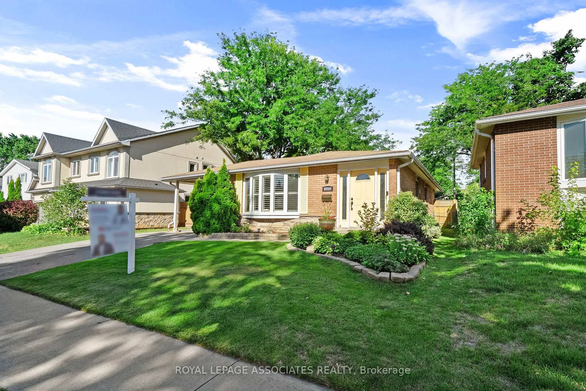 Photo 3 of 5285 Cindy Lane, Burlington, Appleby — HOMEH
