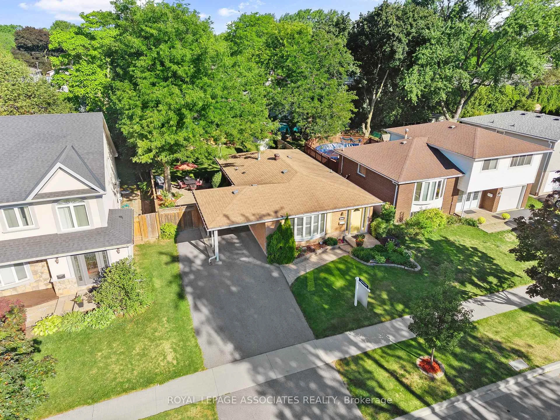 Photo 4 of 5285 Cindy Lane, Burlington, Appleby — HOMEH