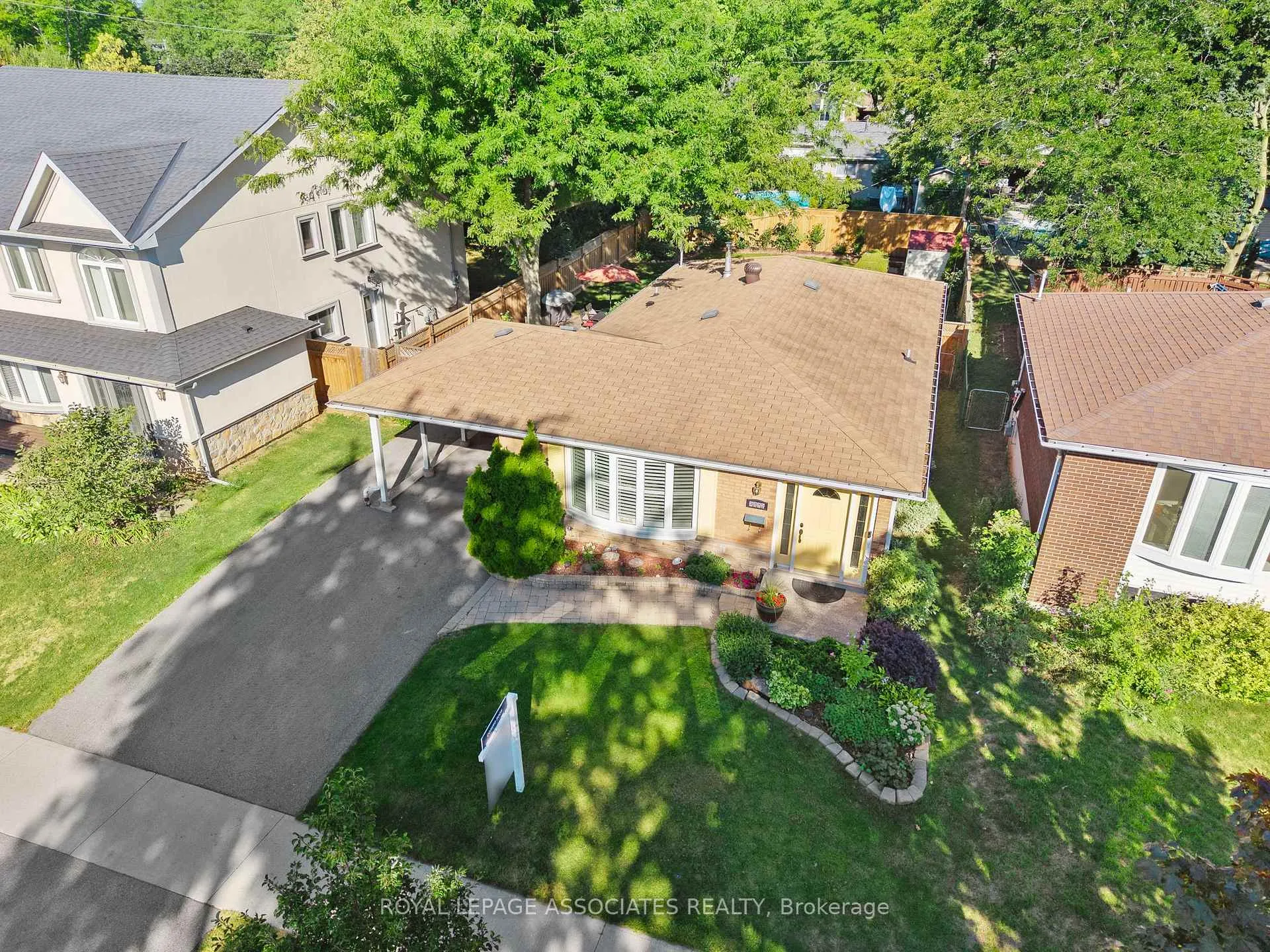 Photo 6 of 5285 Cindy Lane, Burlington, Appleby — HOMEH