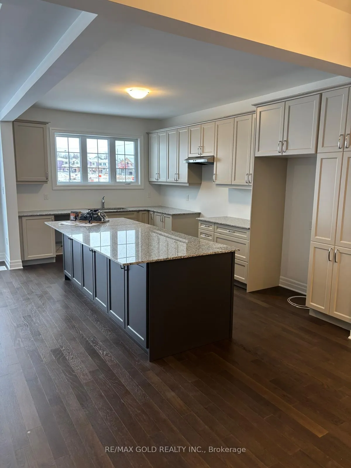 Photo 3 of Unit UPPER, 275 Rosenberg Way, Kitchener — HOMEH